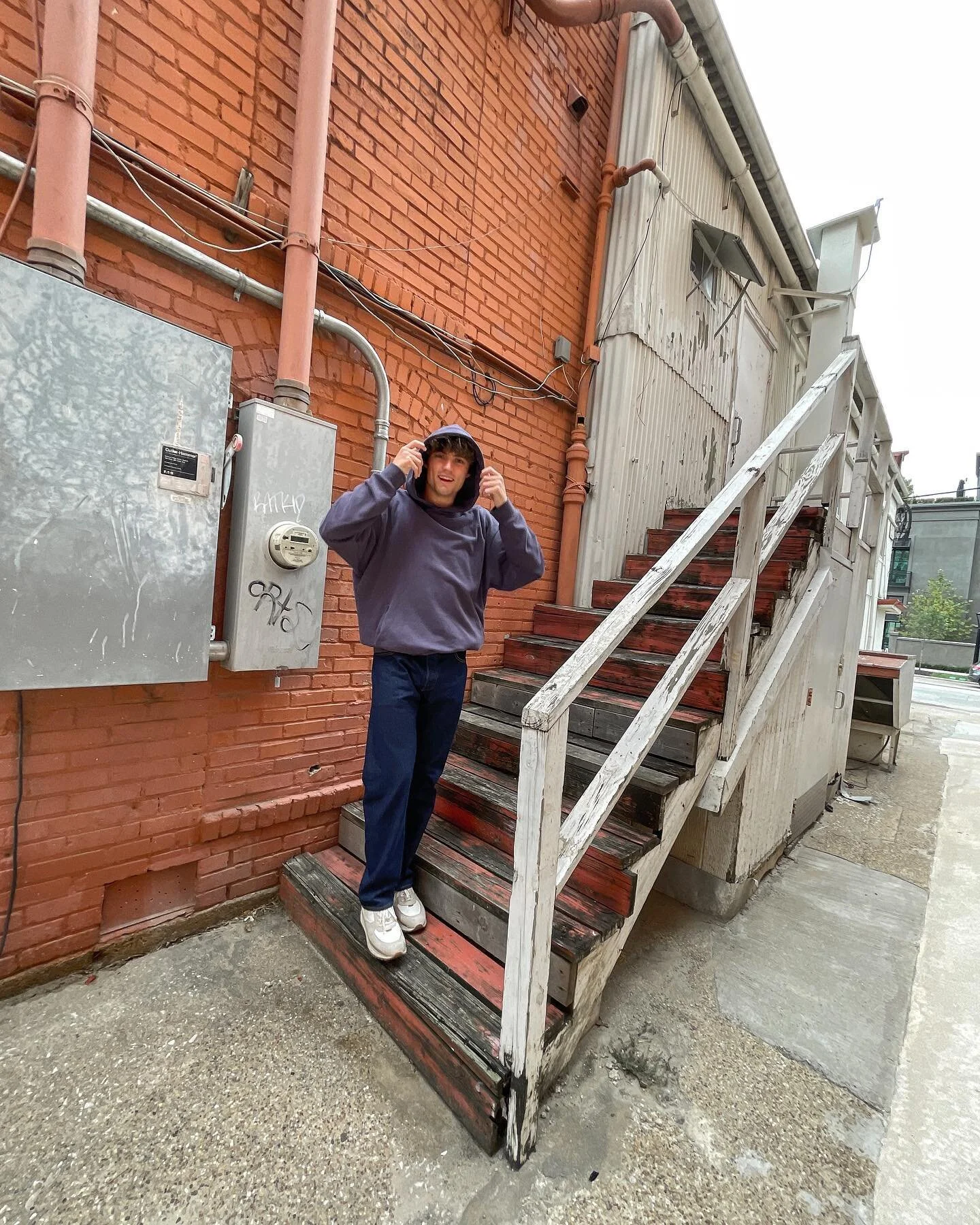 I never wear jeans so take this as a sign to trust me #pangaiadenim #pangaia @pangaia