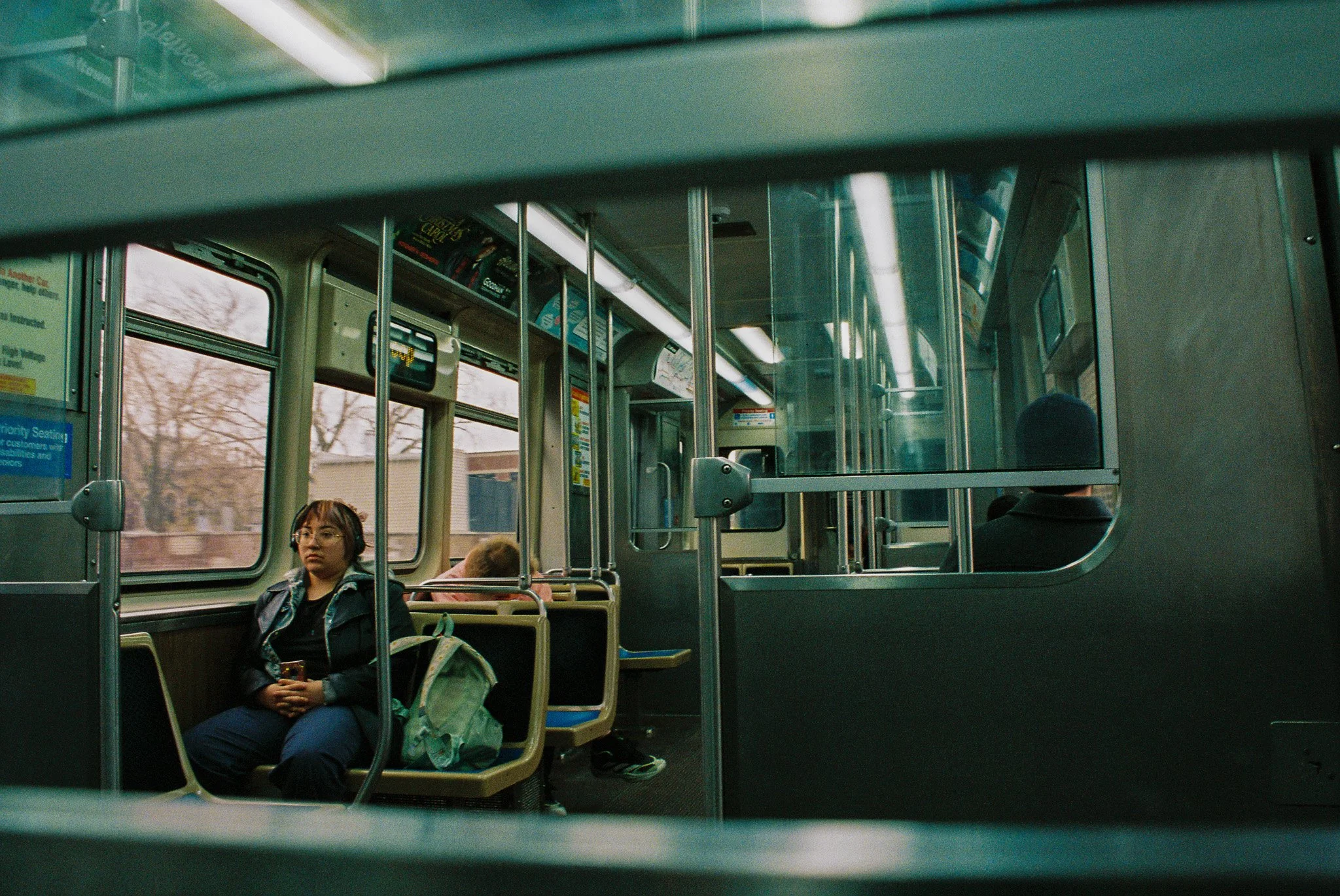 R1-00201-027A.jpg