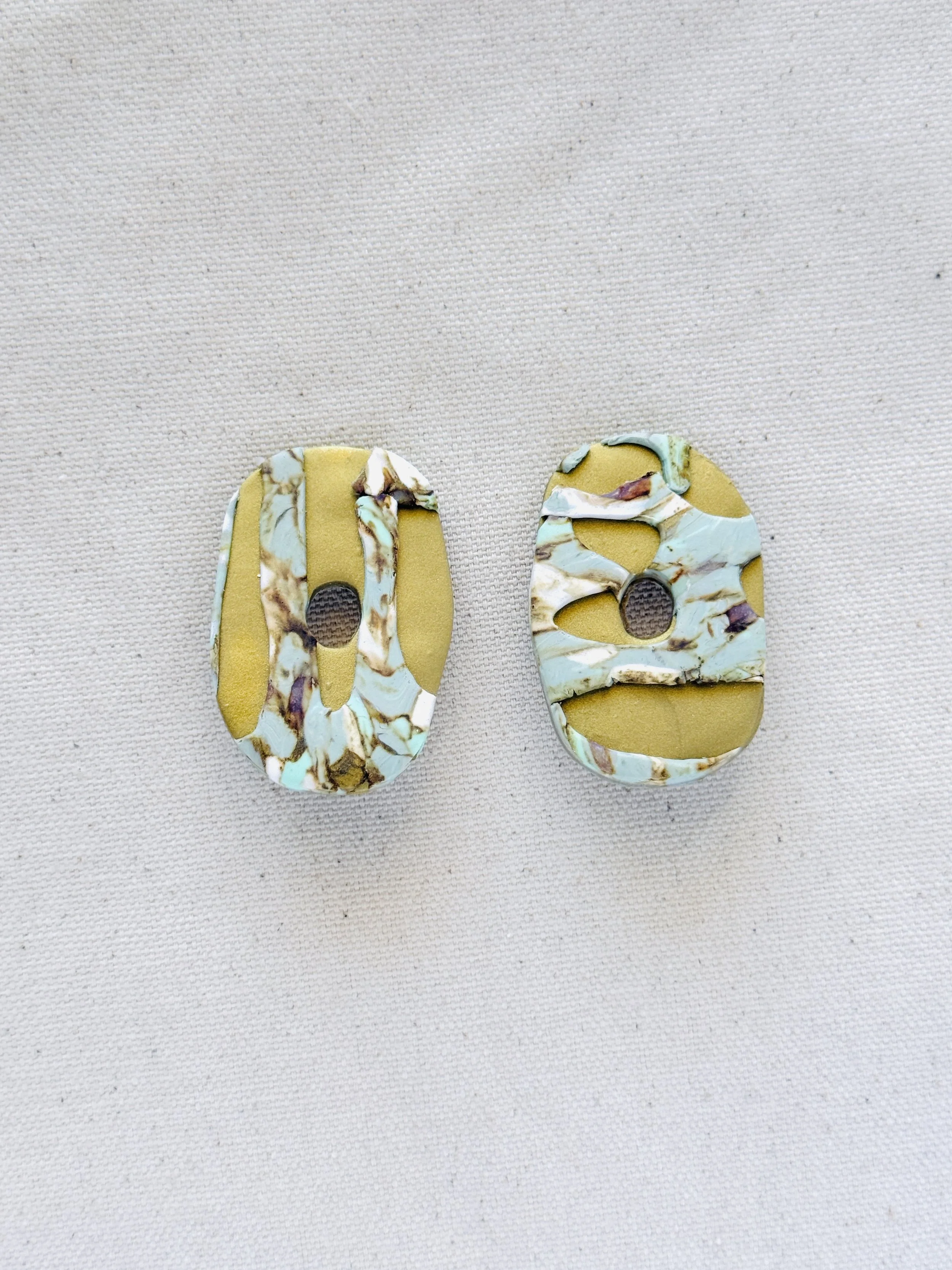 Breccia Stud