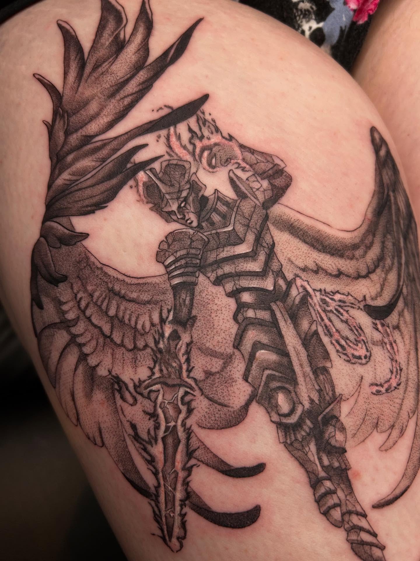 An Erinyes from D&amp;D for a good buddy of mine that we did at the #MotorCityTattooExpo❤️❤️❤️

#tattooartist #michigantattooartist #femaletattooartist #blackwork #blackworktattoo #stipple #stippletattoo #shading #dotwork #erinyes #dnd #dungeonanddra
