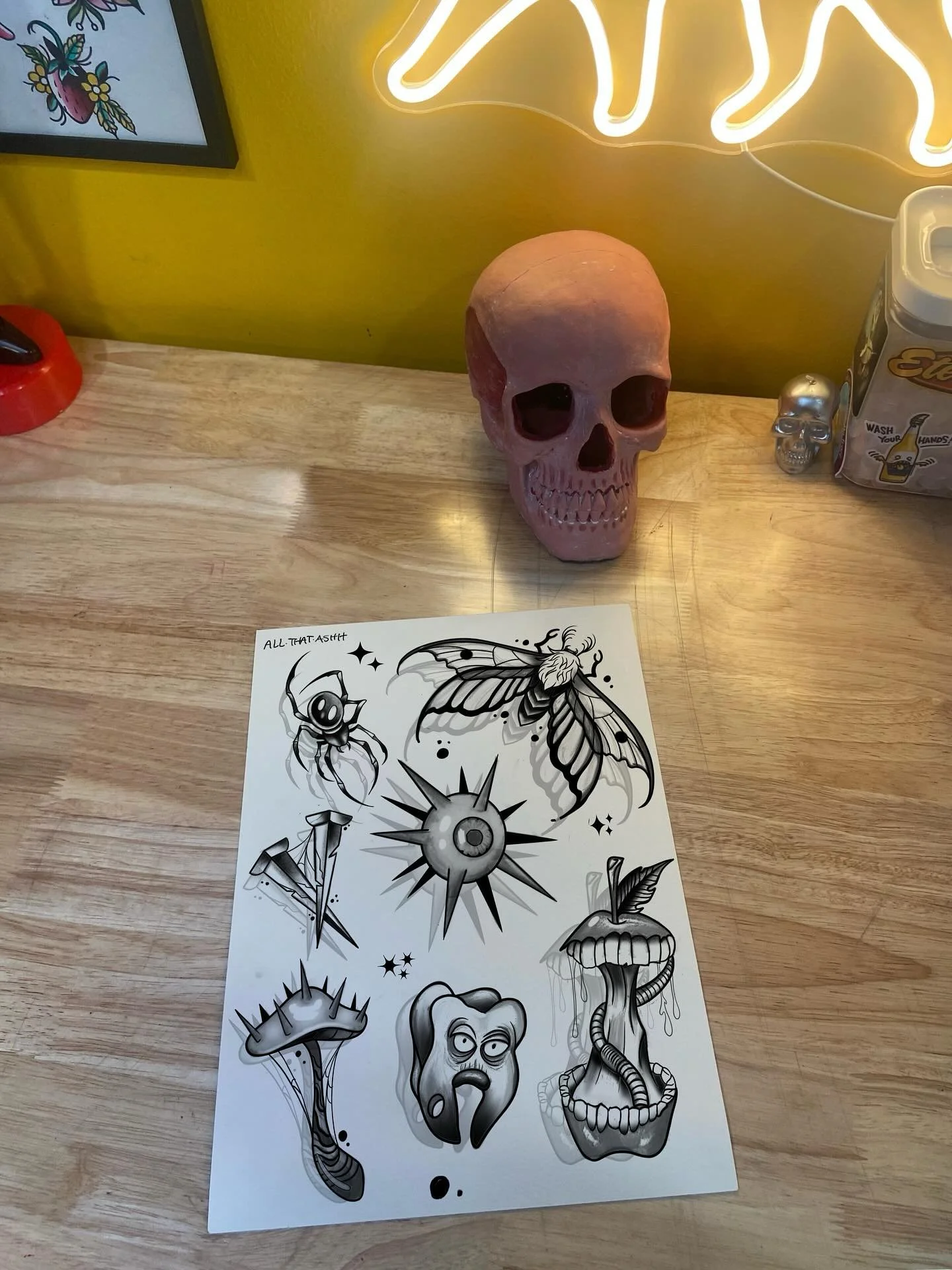 ‼️ New flash drop for the season // I&rsquo;m gonna be pumping some more fun things out this month! This is just the beginning! These are currently available AND WILL BE REPEATED. DM for inquiries. Through October! 
-
-
-
-
-
#tattooartistmichigan #d