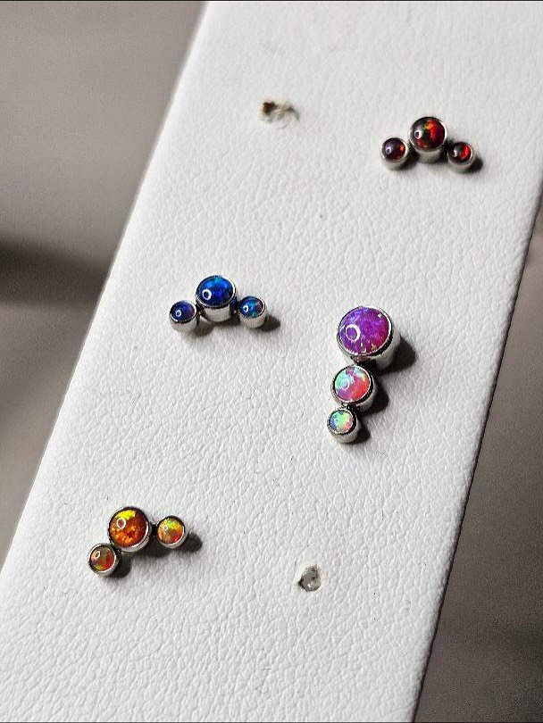 I&rsquo;m back in the shop all weekend!

Let&rsquo;s get you some new piercings or jewelry before that thanksgiving family get together.

Message me to get in the schedule or use the booking link in my bio.

Thanks all! See you soon