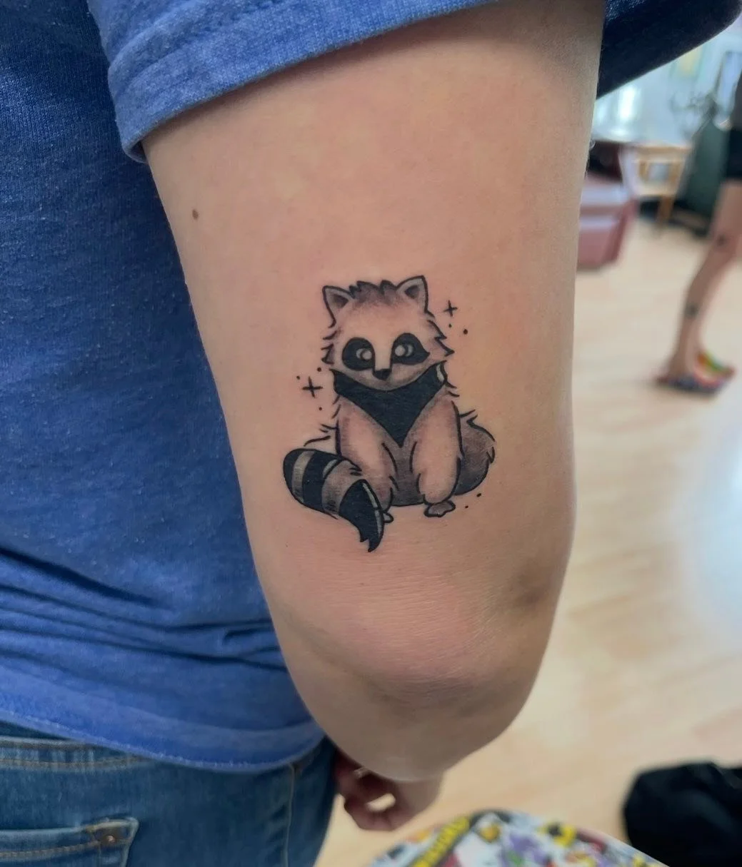 Double the mischief 🦝🦝 Had a blast tattooing these.

📅 Want something custom? Book your appointment today!

#CartoonTattoo #RaccoonTattoo #AnimalTattoo #CartoonInk #TattooArt #TattooDesign #CustomTattoo #FreshInk #TattooWork #TattooOfTheDay #Tatto