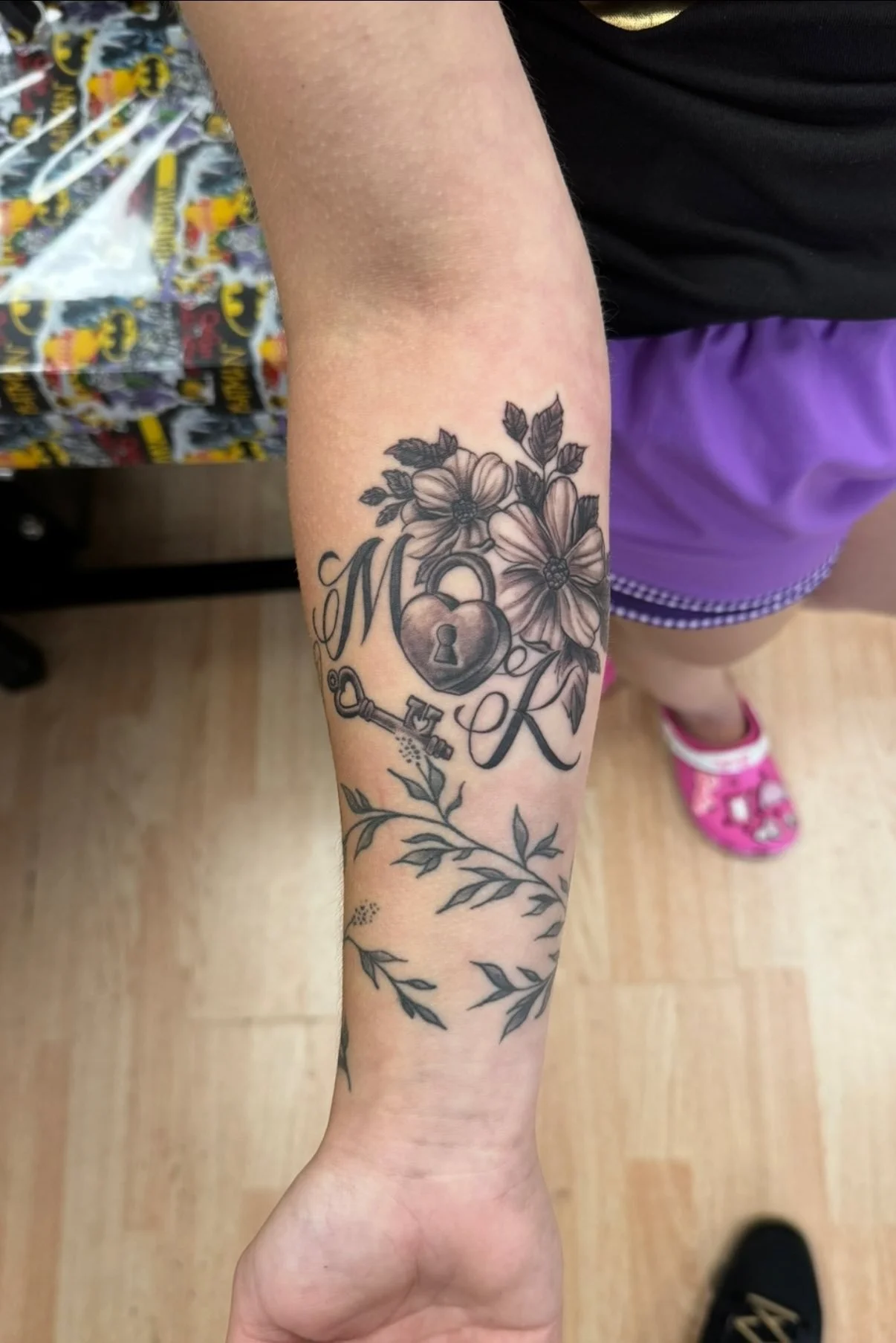 📅 Ready to tell your story through ink? Book a session with me! 

#TattooArt #CustomTattoo #FreshInk #TattooDesign #TattooWork #TattooCommunity #InkLife #BodyArt #TattooCulture #TattooOfTheDay #TattooInspiration #GetTattooedt