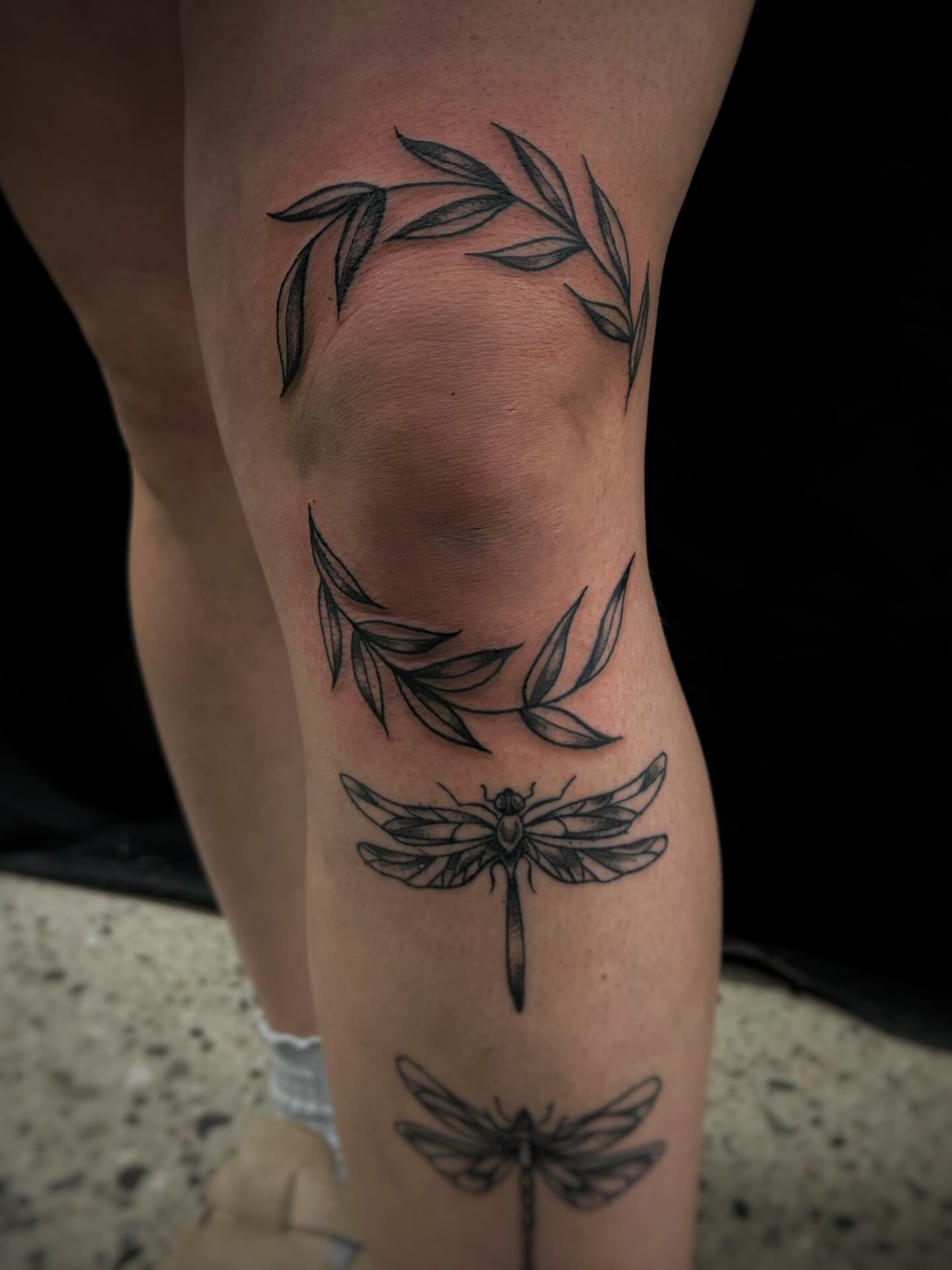 SUPER CUTE FREEHANDED VINES