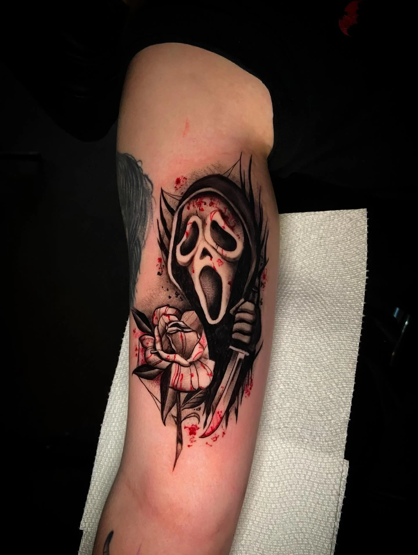 Ghostface 🔪 thanks for letting me do cool things on you @makanom._.nom 🖤 link to schedule is in my bio 👻 
-
-
-
-
-
#FarmingtonHills #FarmingtonHillsMi #MichiganTattoos #FarmingtonHillsTattoo #NoviTattoos #NoviMi #MetroDetroit #ArtistsInDetroit #D