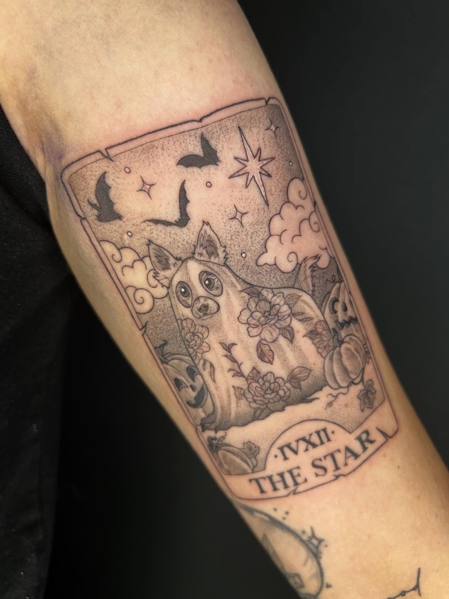 For clients fur baby!! We made her into a tarot card 🥺❤️

#tattooartist #michigantattooartist #femaletattooartist #blackwork #blackworktattoo