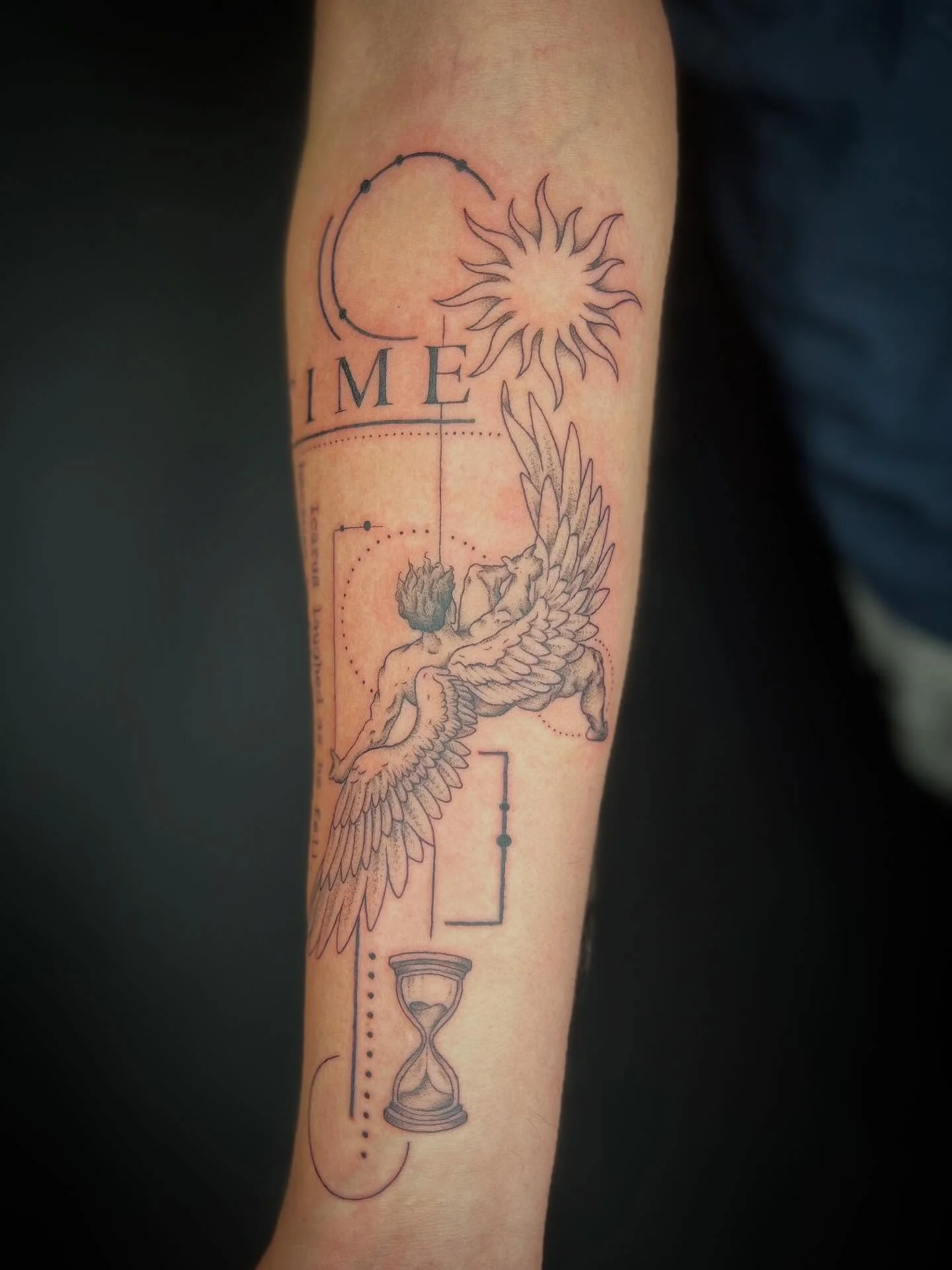 This was the start of a half sleeve im almost finished with now! Stay tuned for the rest👀

#art #tattoos #conceptdesign #womentattooartists #blackwork #blackandgrey #icarus #script