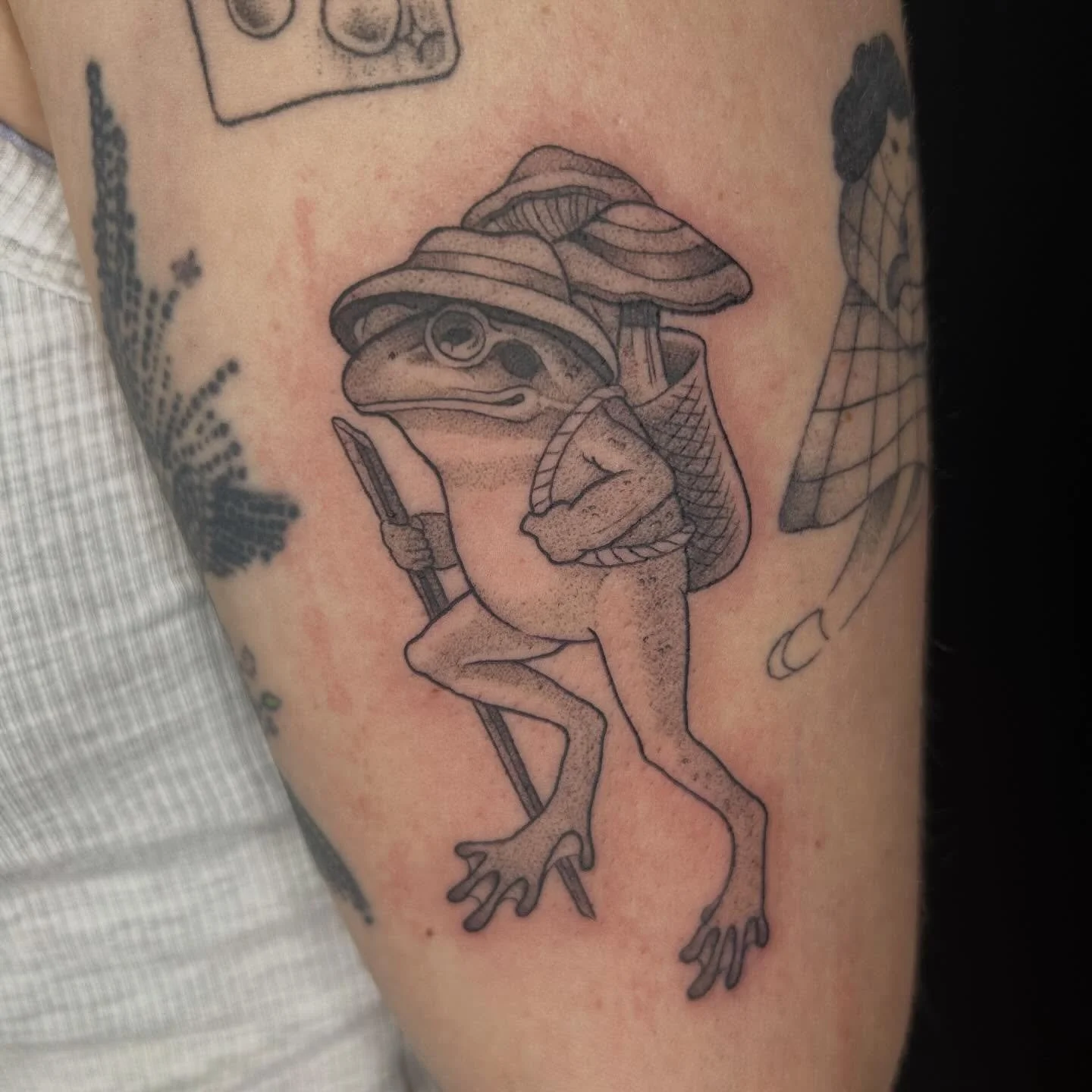 HES SO CUTE i love an adorable little character like this🥹

#tattooartist #michigantattooartist #femaletattooartist #blackwork #blackworktattoo