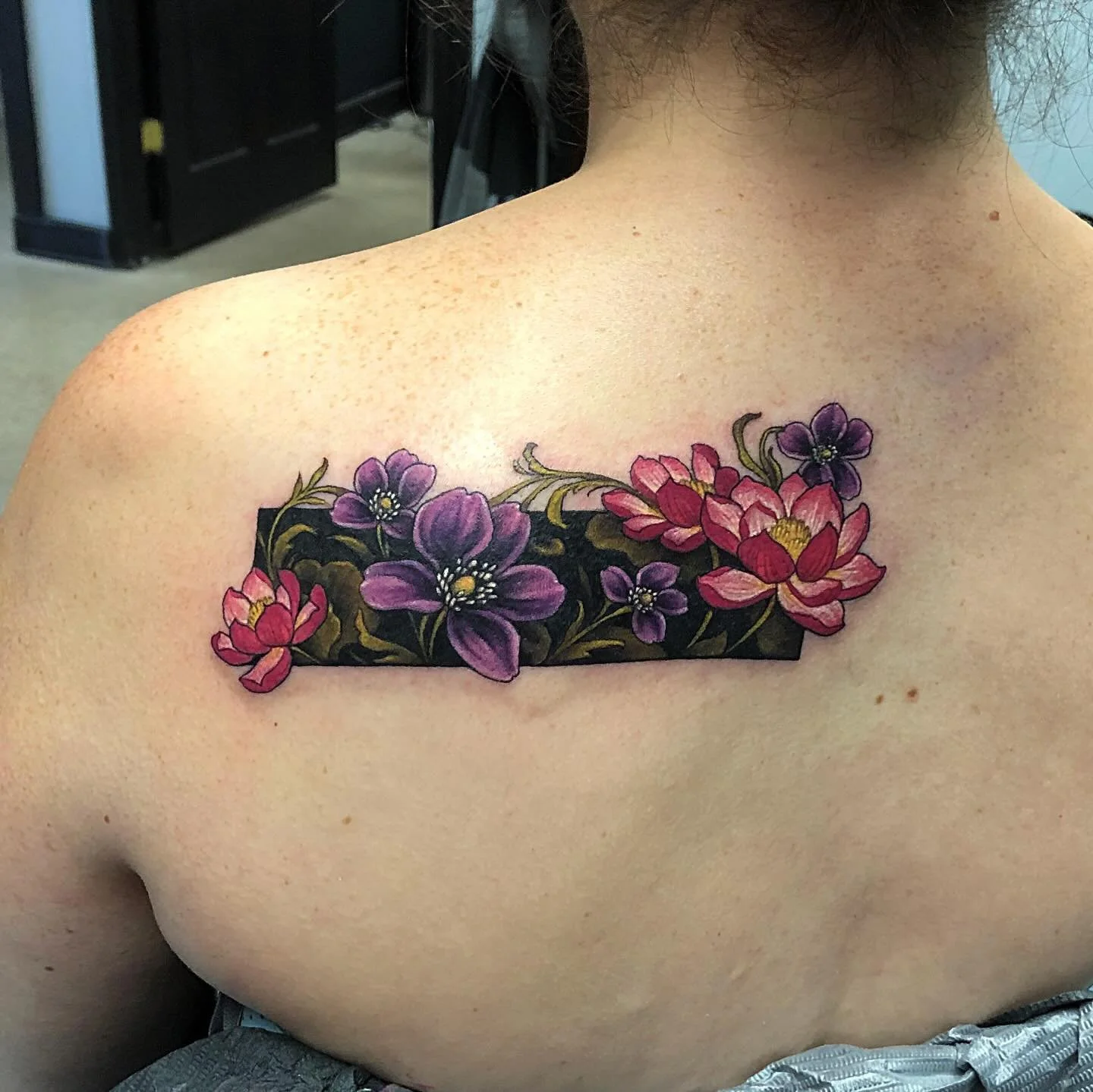 Another little cover up! Swipe for close up shots and a pic of what we covered! Thank you again 🙏💜

If you would like to book with me, send me an email or fill out my booking form, link in bio 💜 kirioustattoos@gmail.com

@hive.tattoo.studio 

#fli