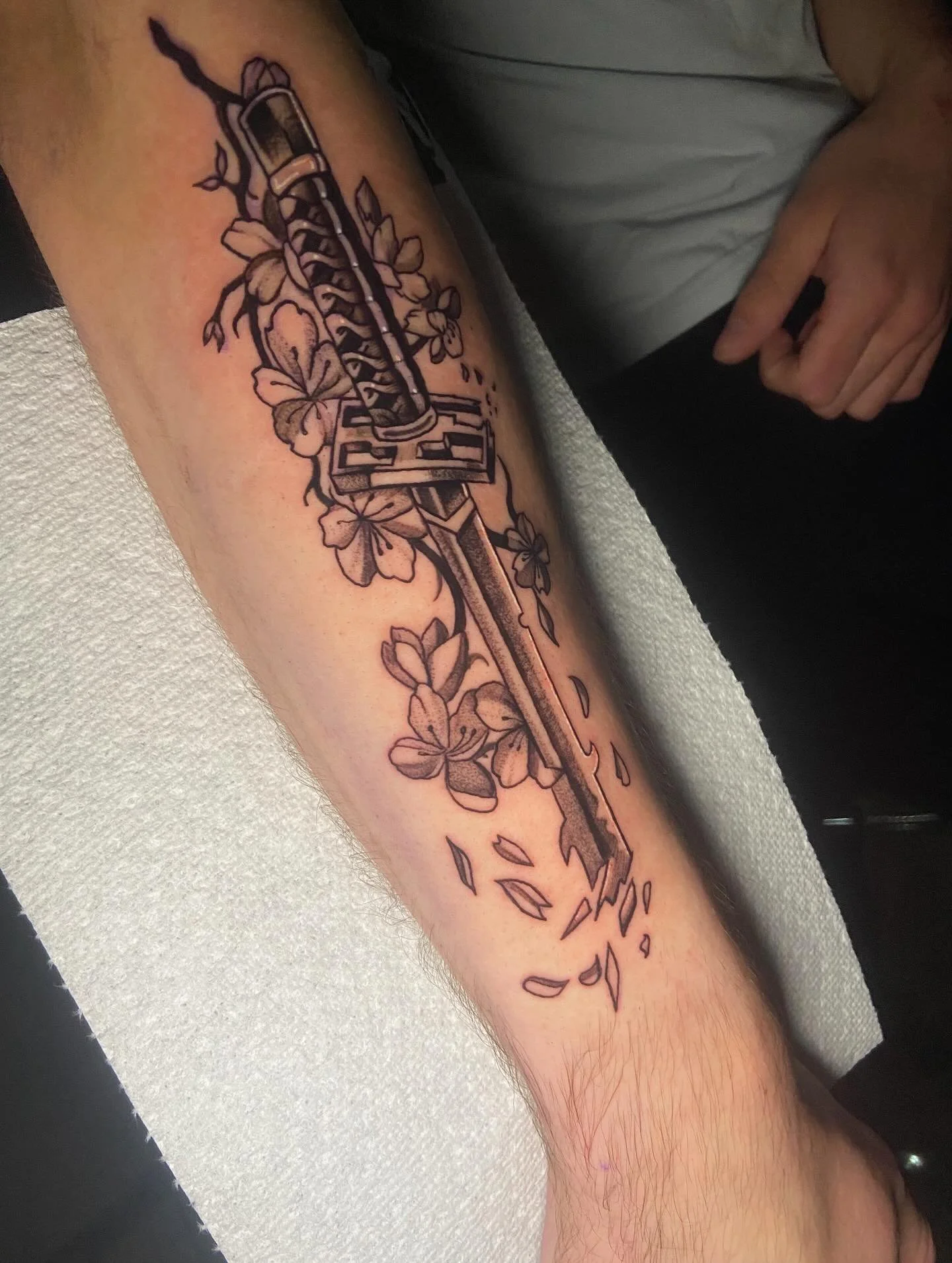 Still shots of this beauty 🔥 🗡️ 
-
-
-
-
-
#SwordTattoo #FarmingtonHills #Michigan #Tattoos #LocalArtist #Novi #MichiganTattoos #BlackAndGray #Anime #BleachAnime