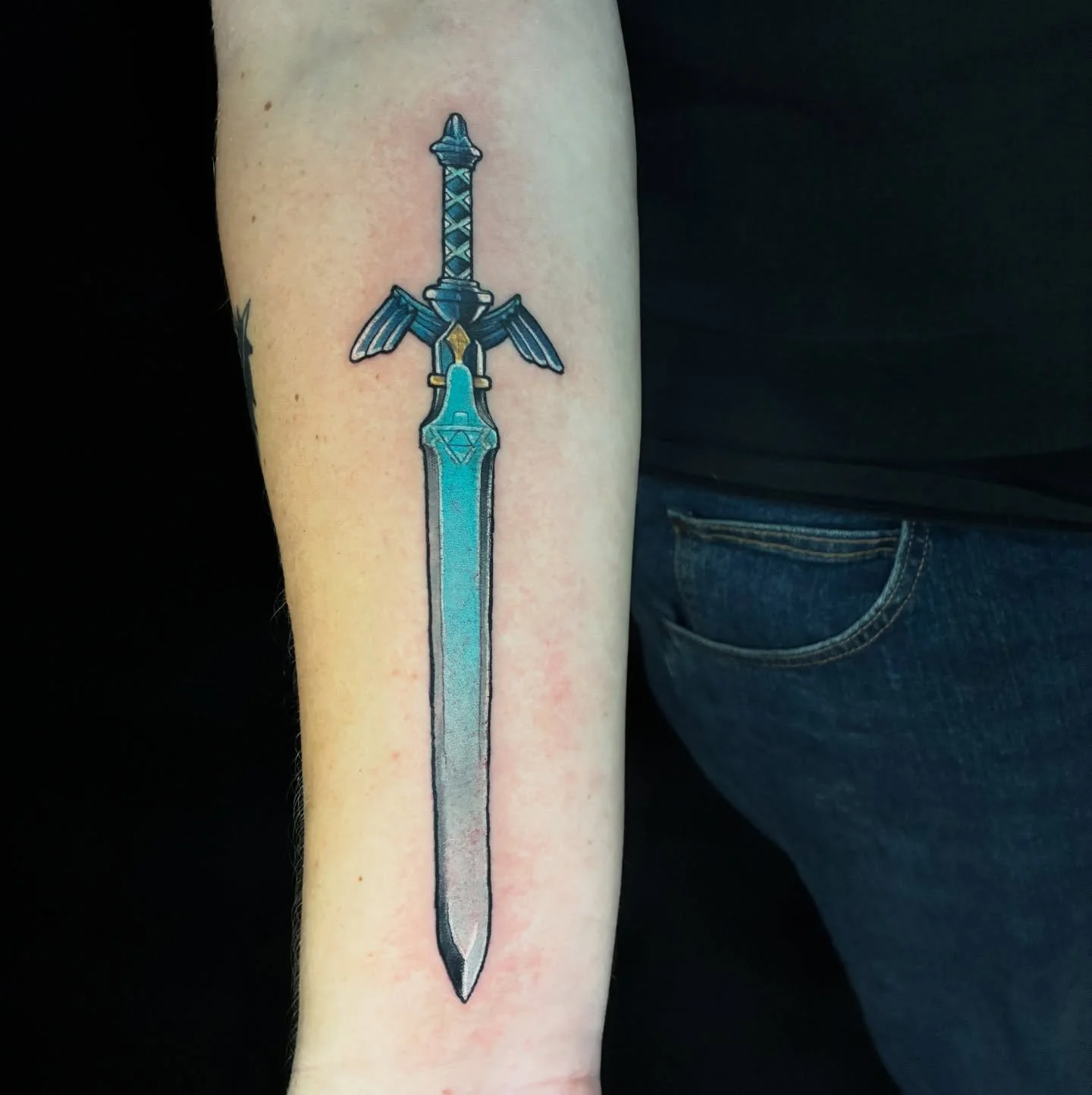 I had a lot of fun making this master sword for a client! What&rsquo;s your favorite Zelda game? 
Currently I am booking October-January don&rsquo;t wait too long to snag an appointment!