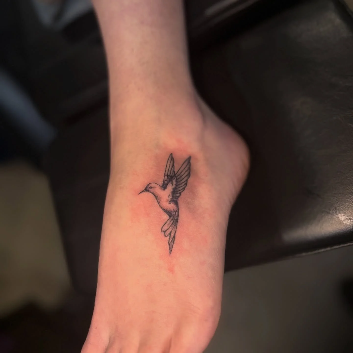 🐦 🩶🖤 🙏🏻 
&bull;
&bull;
&bull;
&bull;
&bull;
#michigantattooartist #detroittattooartist #blackandgreytattoo #michigantattooers