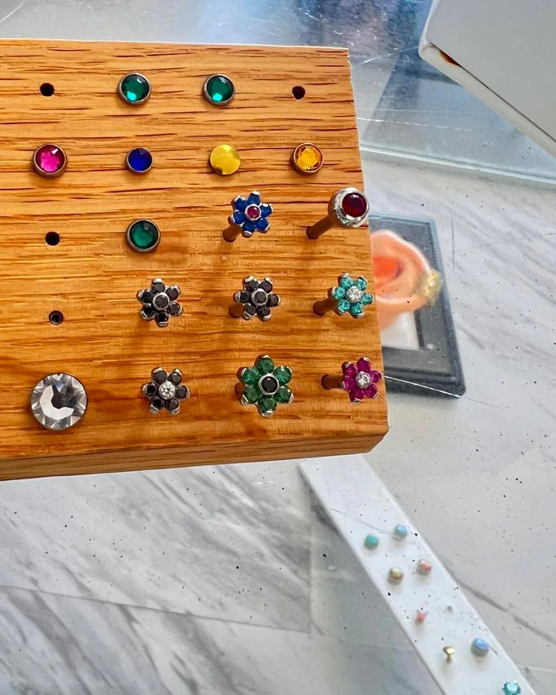 I have a few pieces I would love to use in a conch or upper cartilage area.
I&rsquo;m offering these up for $60 each including the piercing, but you must make an appointment with me.

I want to grab some solid photos of these pieces and add them to m