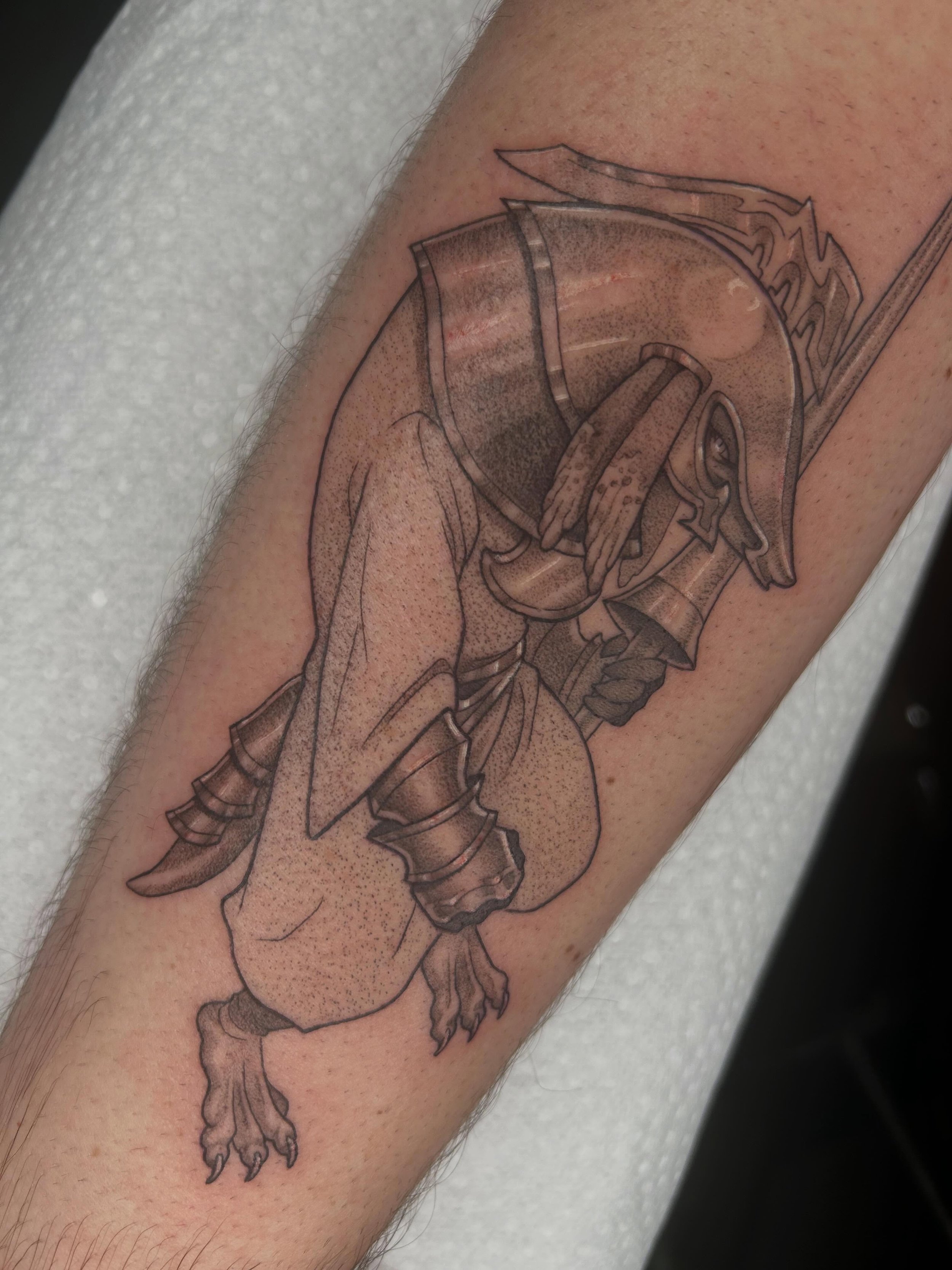 Final Fantasy Tactics Advance Bangaa Templar!🗡️🗡️🗡️

#tattooartist #michigantattooartist #femaletattooartist #blackwork #blackworktattoo