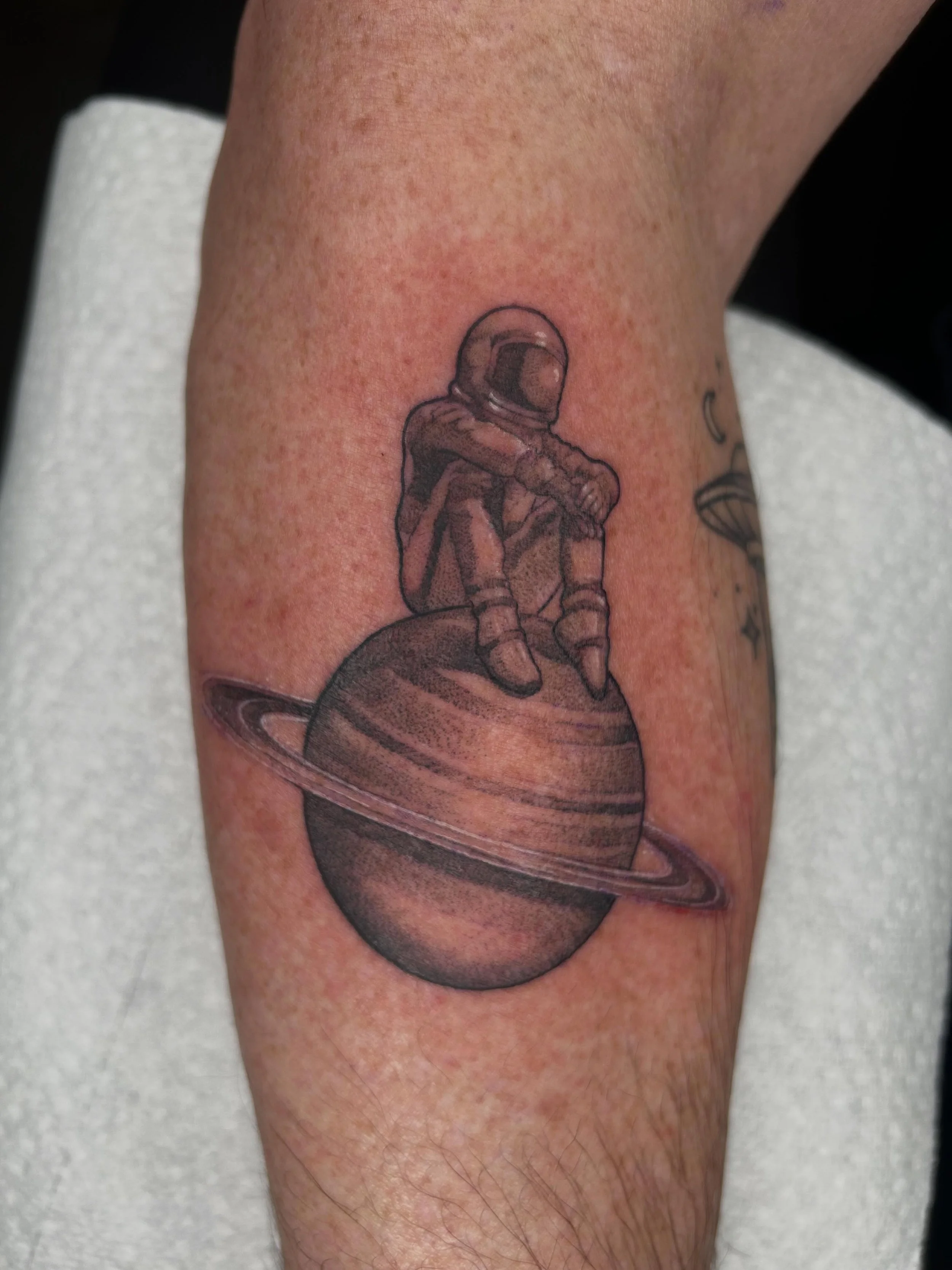 Hey yall I&rsquo;m going on a girls trip to Costa Rica! I&rsquo;m gonna try and still post but might be a little later than usual! Just a heads up for the week!

#tattooartist #michigantattooartist #femaletattooartist #blackwork #blackworktattoo
