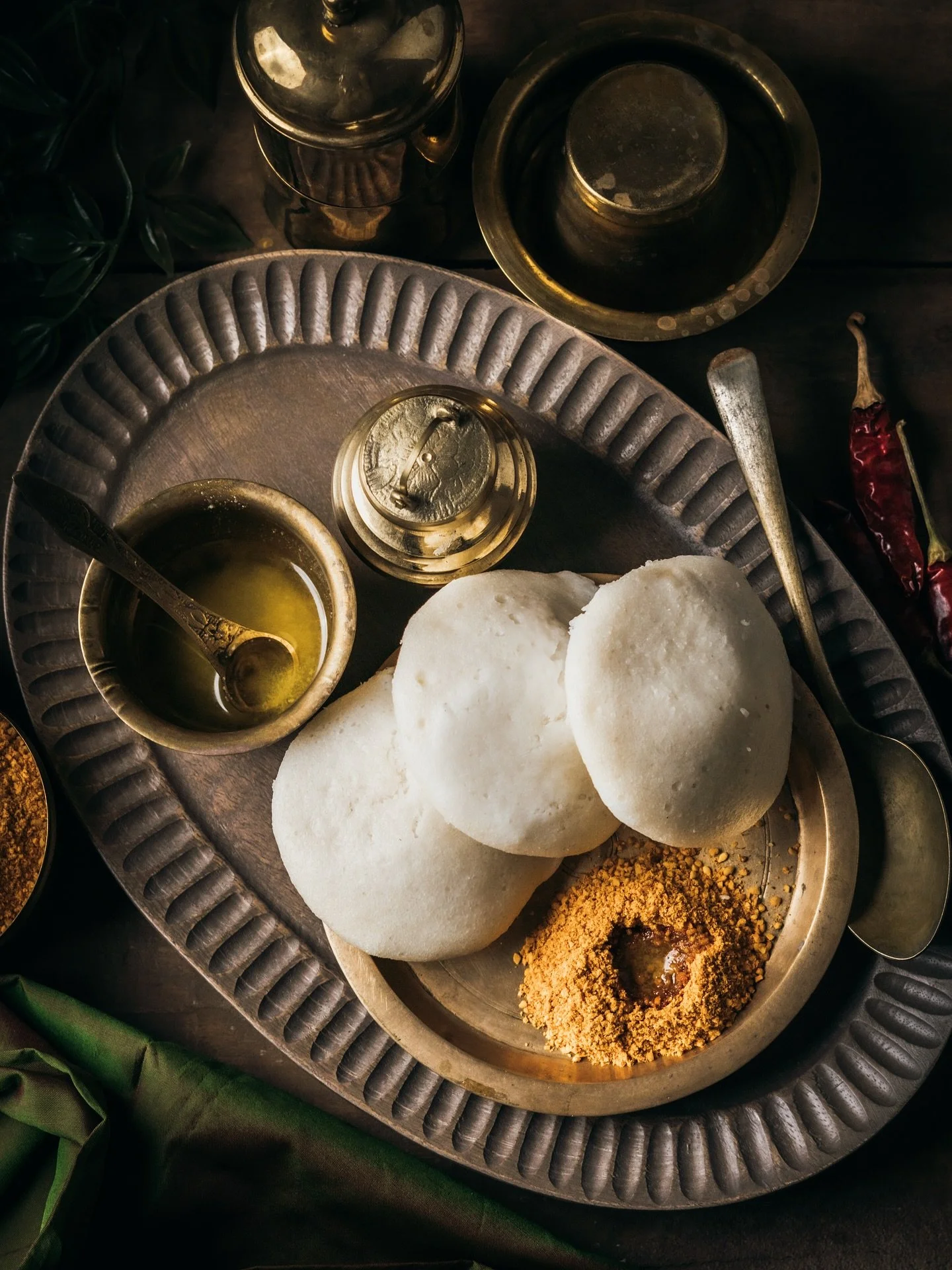 A comforting breakfast for my home is a good plate of warm fluffy spongy idlis with a side of karam podi&hellip; the beauty of the flavours come through with the karam podi crunch and cakelike texture of the idlis&hellip; we usually team this hero wi