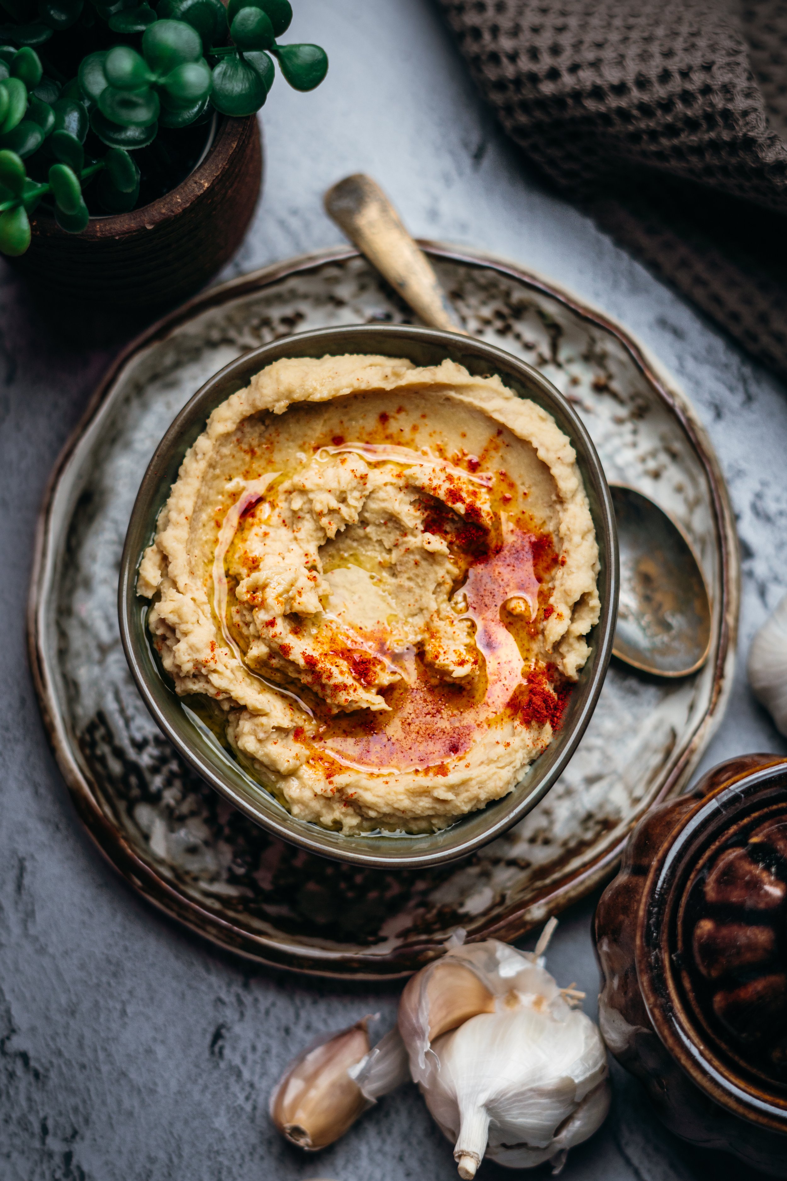 ALTMF-PRSN-HUMMUS-01.jpg