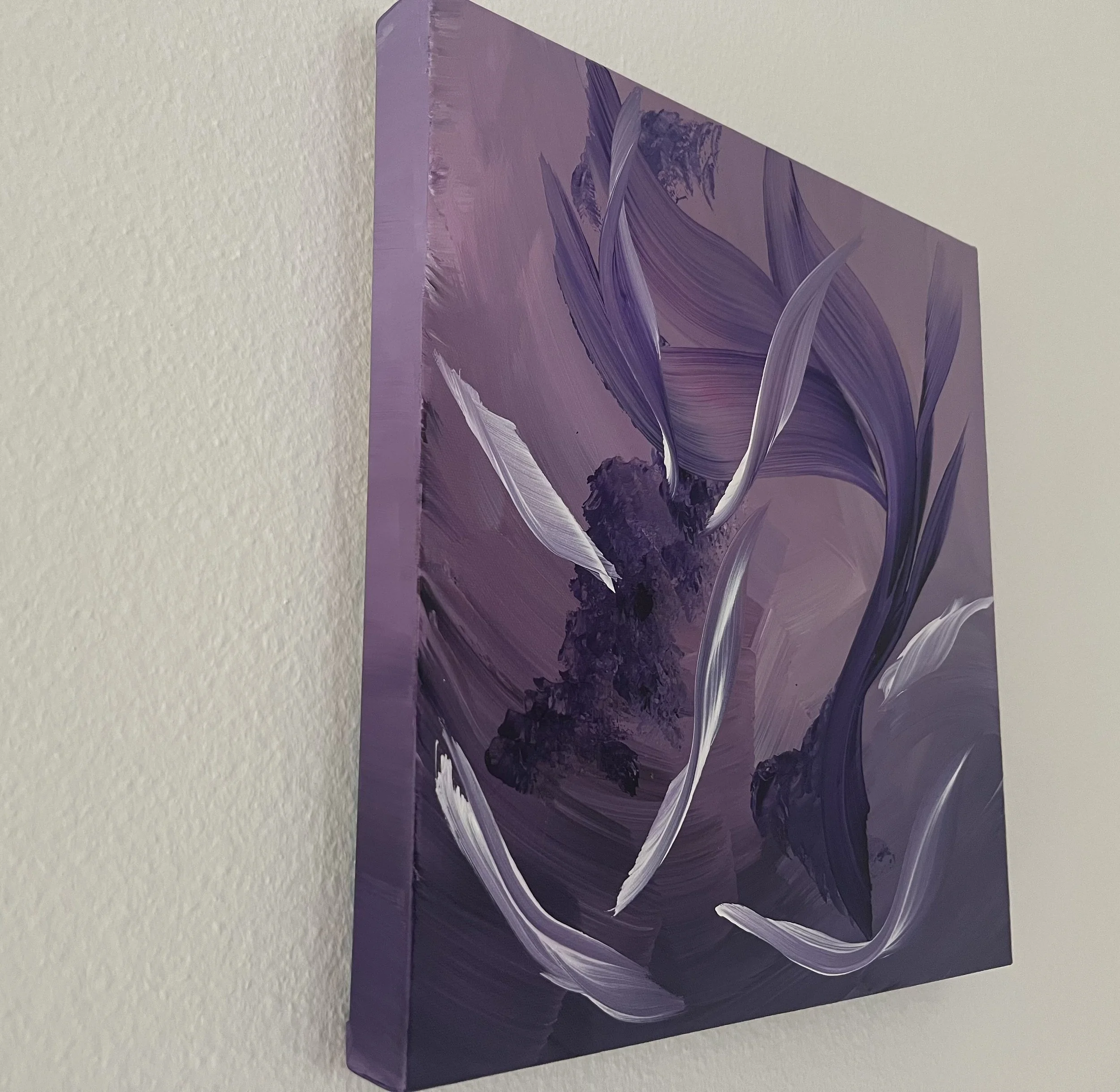 Fliegende Felsen_abstraktes Acrylbild in violett_IMG_3034.jpeg