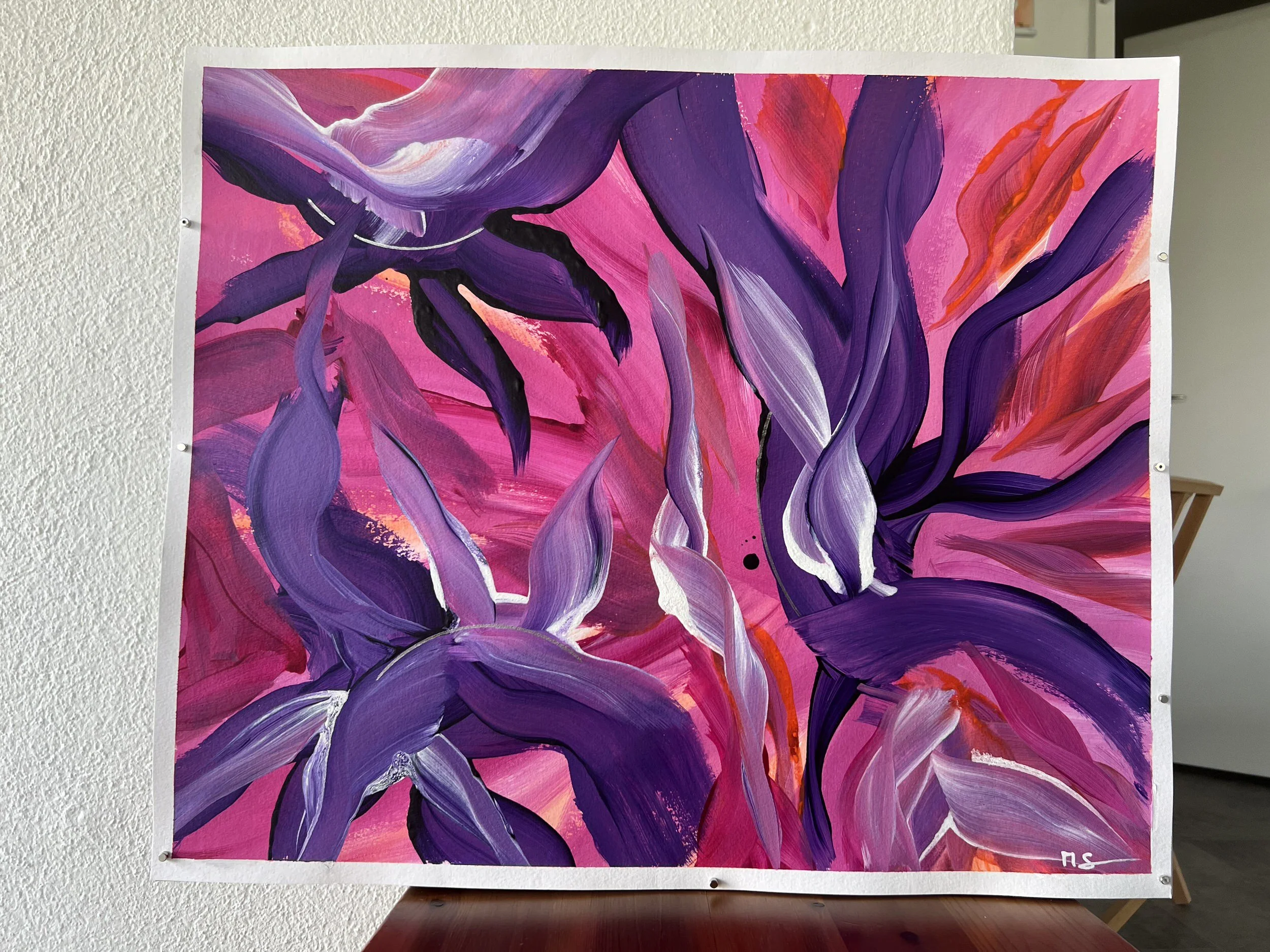 Passionsblume_abstrakte Blumen Acryl in pink und violett - Zürich_IMG_5975.jpeg