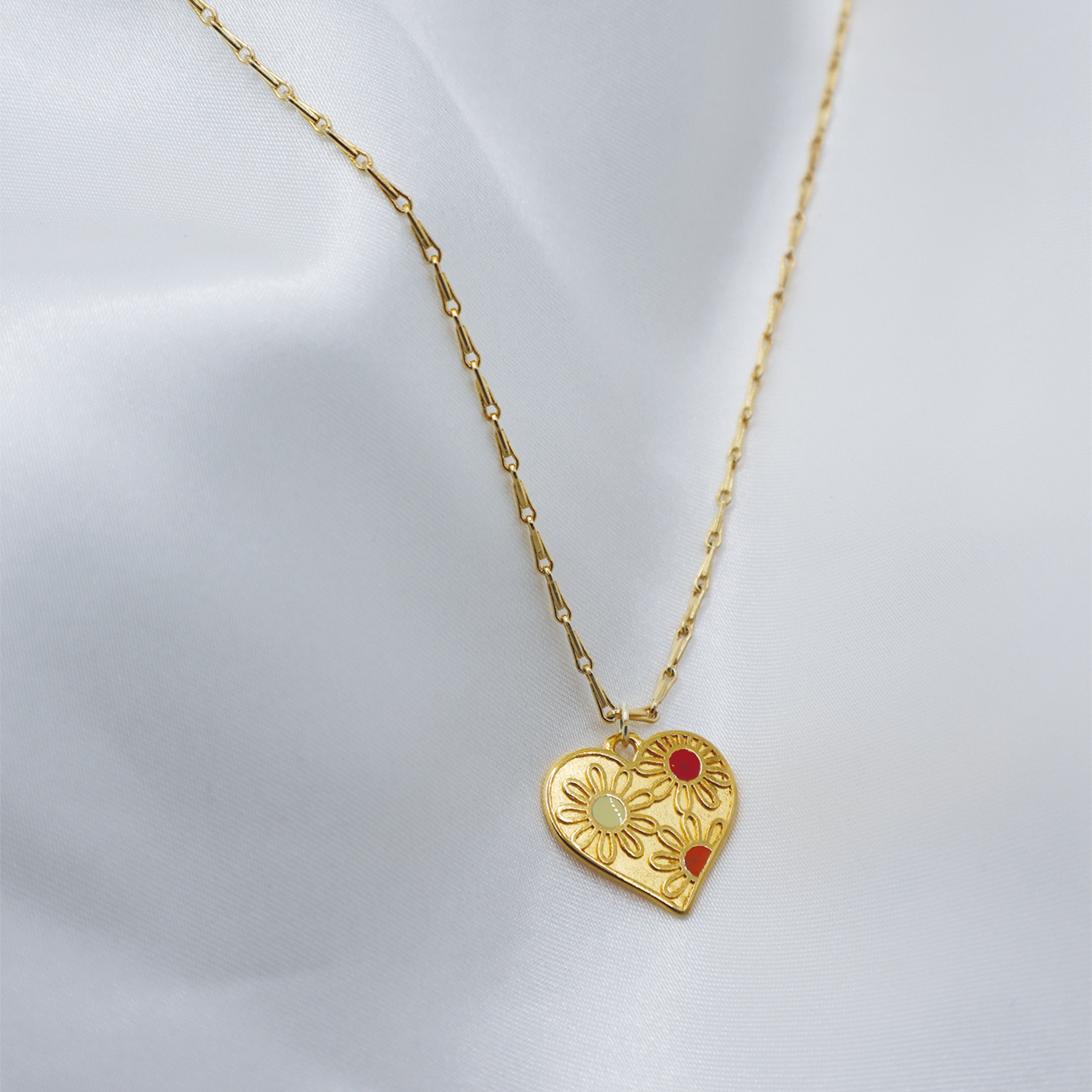 Flower Heart Enamel Pendant - Gold 3.png