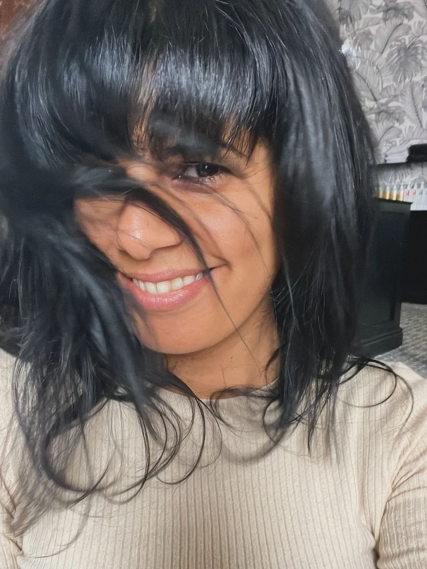 Your divine femininity is waiting💕 

Do you ever wonder if you&rsquo;re too much for men?
Too powerful. Too direct. Too independent&hellip;.

So you end up living in your masculine energy just to feel safe &amp; protect yourself acting like you don&