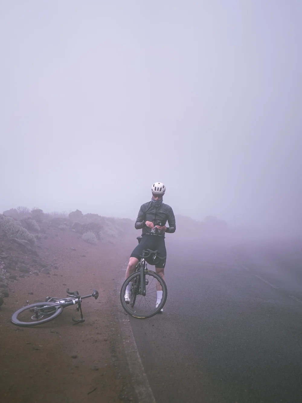 cycling tenerife, el teide above the clouds