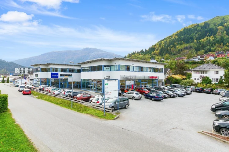 Grandenbygget, kontorbygg i Granden 23 i Sogndal