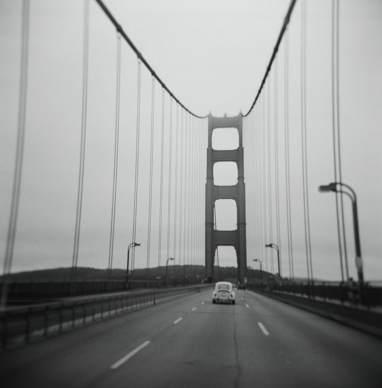 Golden Gate Bridge in black and white — San Francisco wedding photographer Radostina Boseva