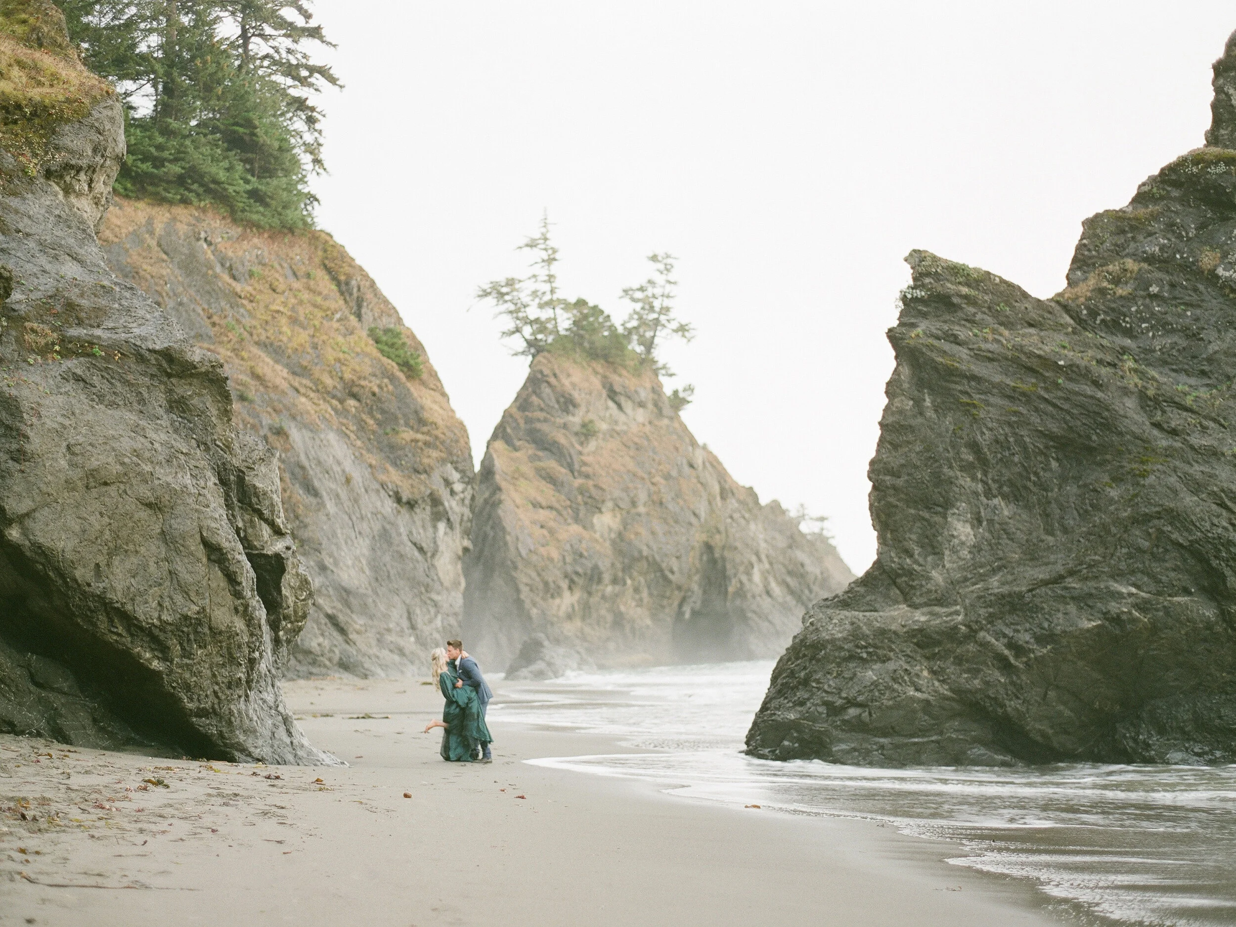 How Fog Shapes Wedding Photography in San Francisco