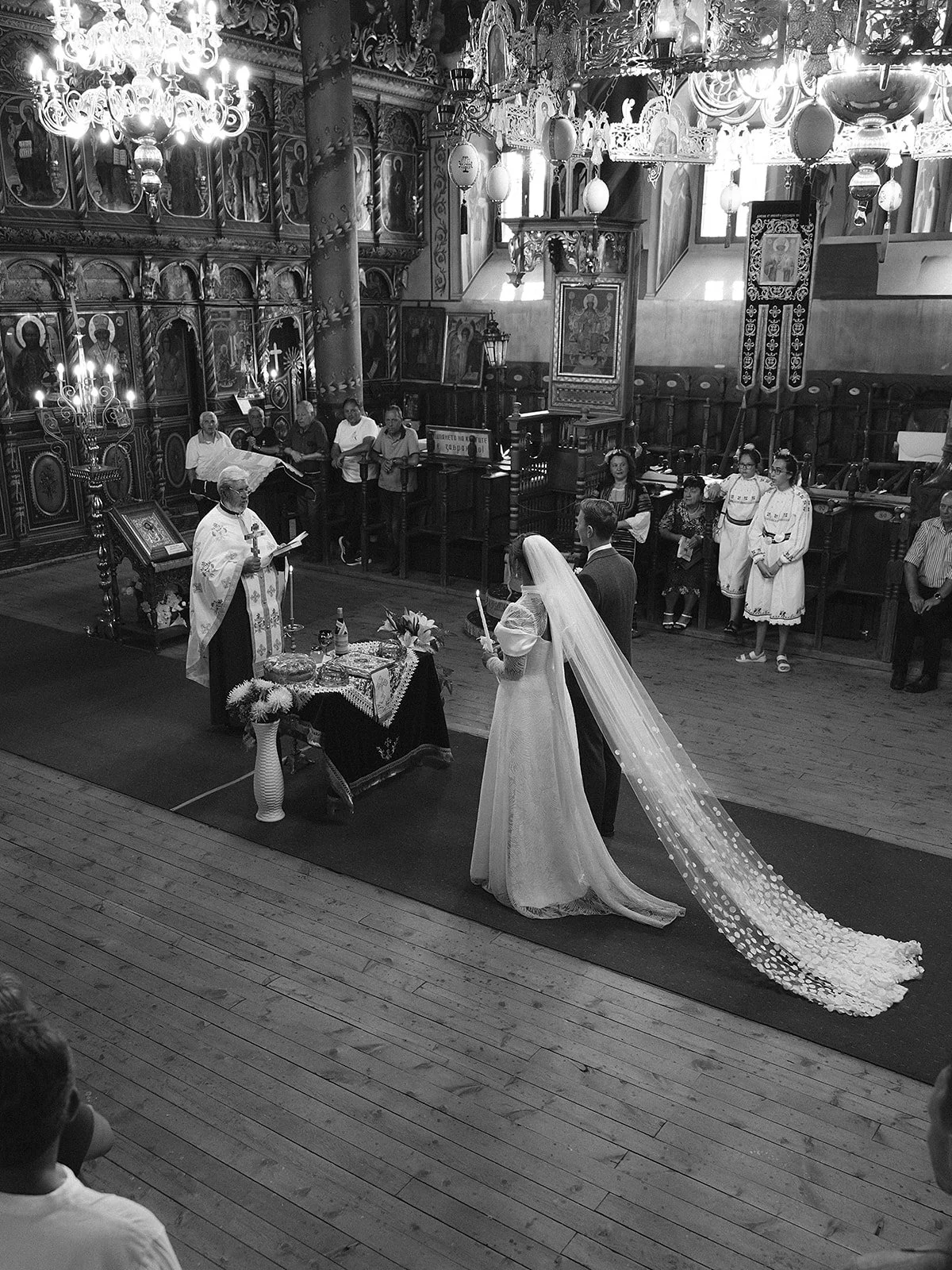 DOCUMENTARY VS EDITORIAL WEDDING PHOTOGRAPHY