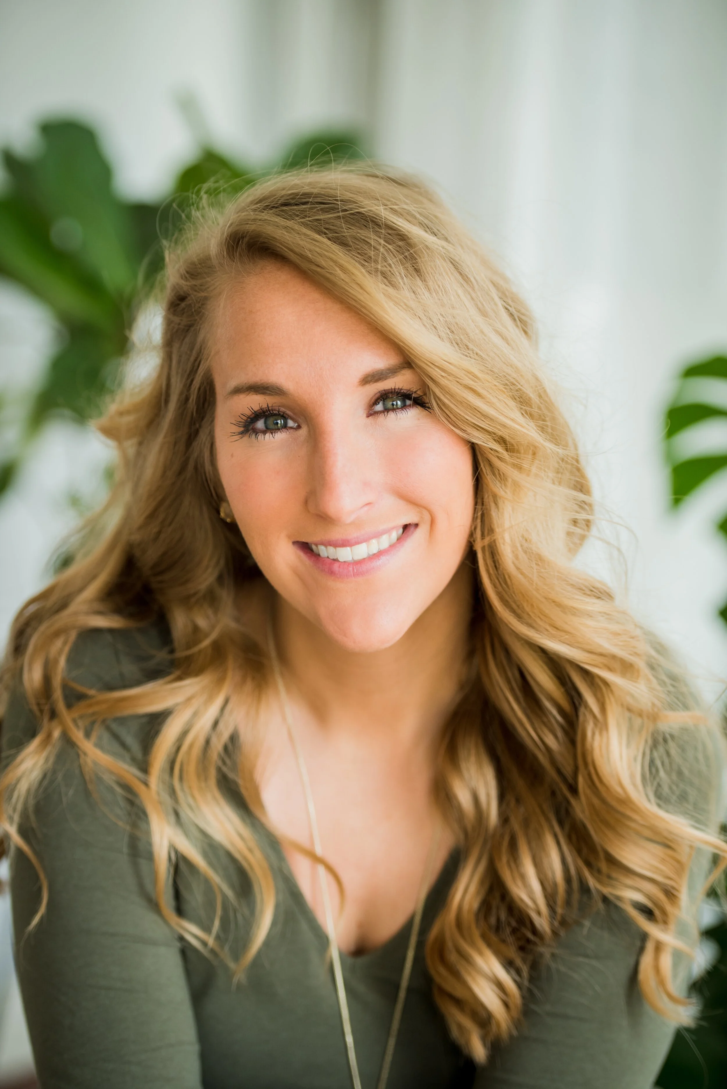 Meet Kayla Speech Language Pathologist Kansas City — Connect The Dots Pediatric Therapy