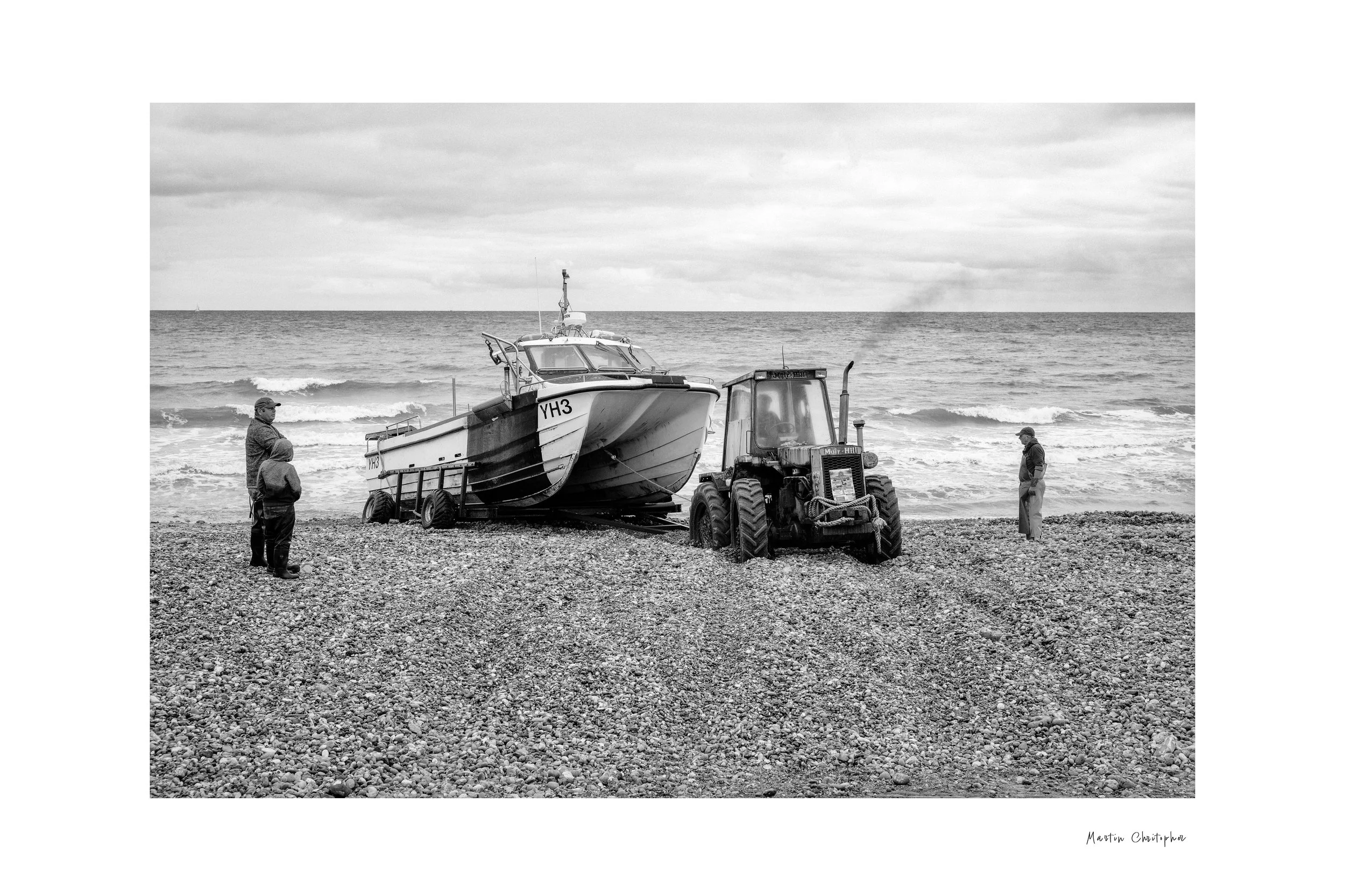 beachtractor3bw.jpeg