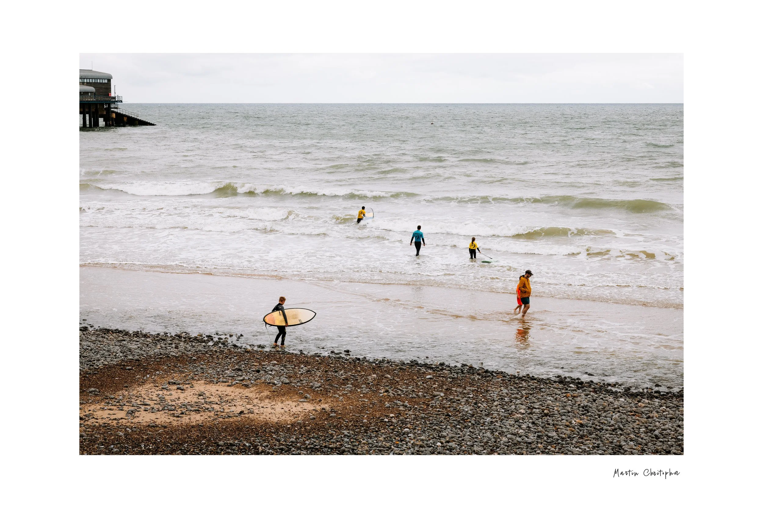 surfers.jpeg