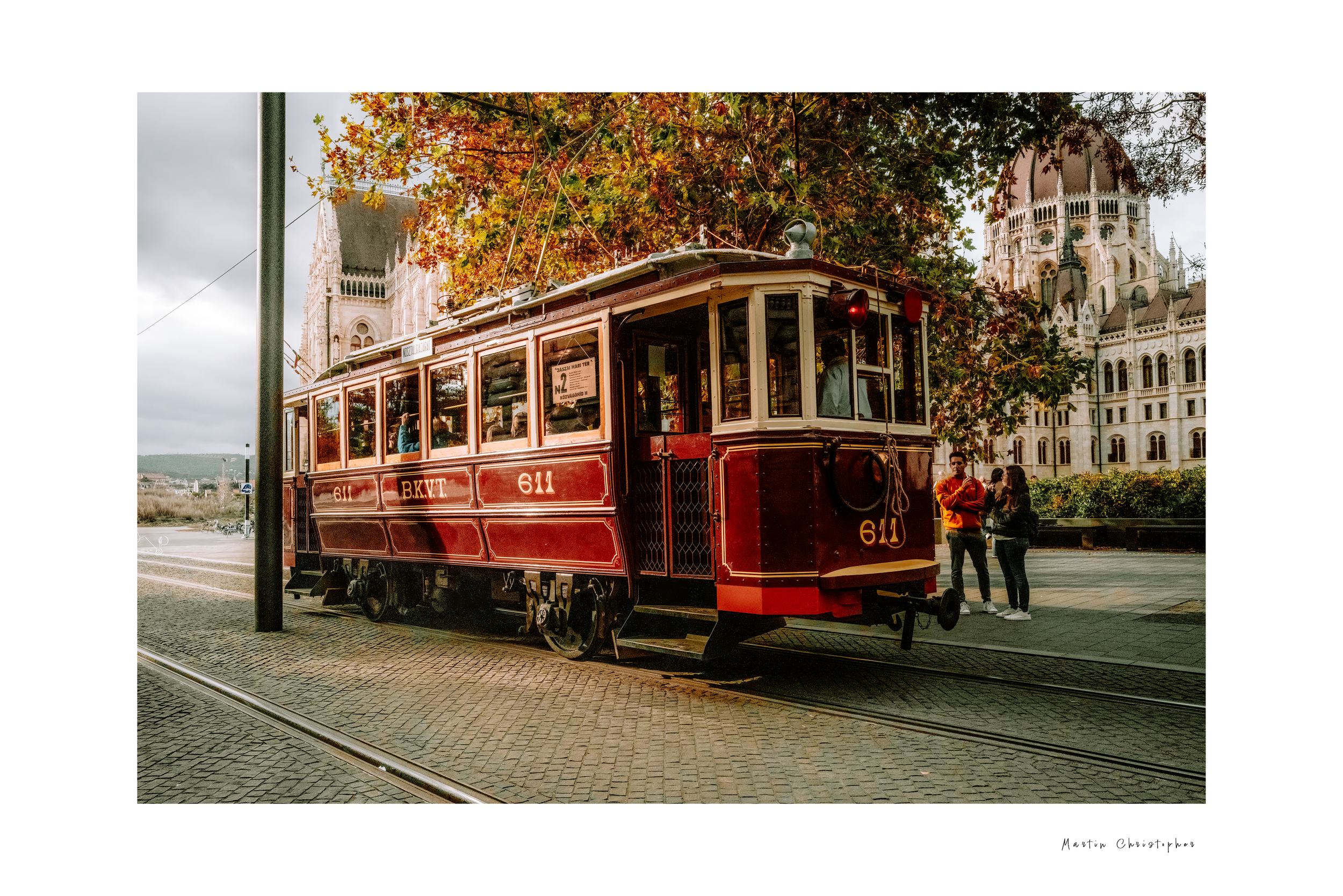 redtram2.png