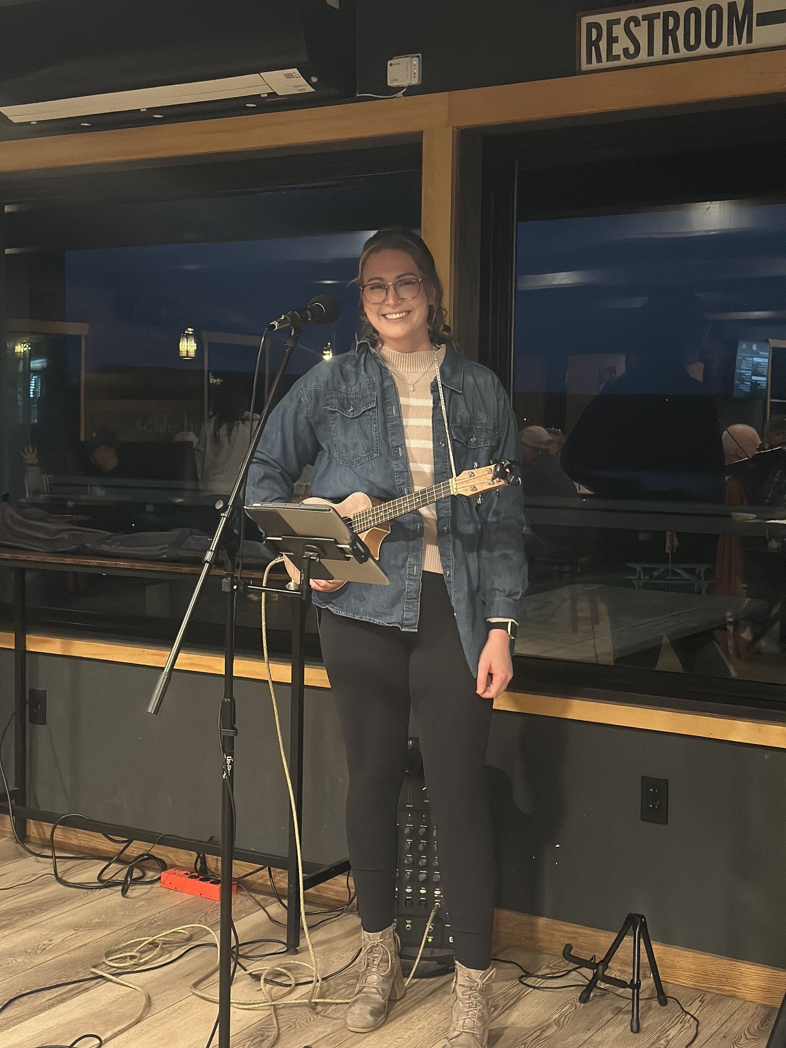 Live Music: Erin Fagan