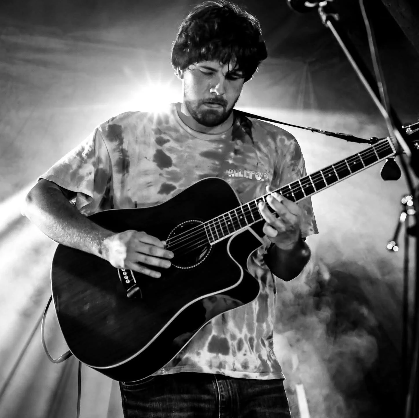 Live Music: Kris Day