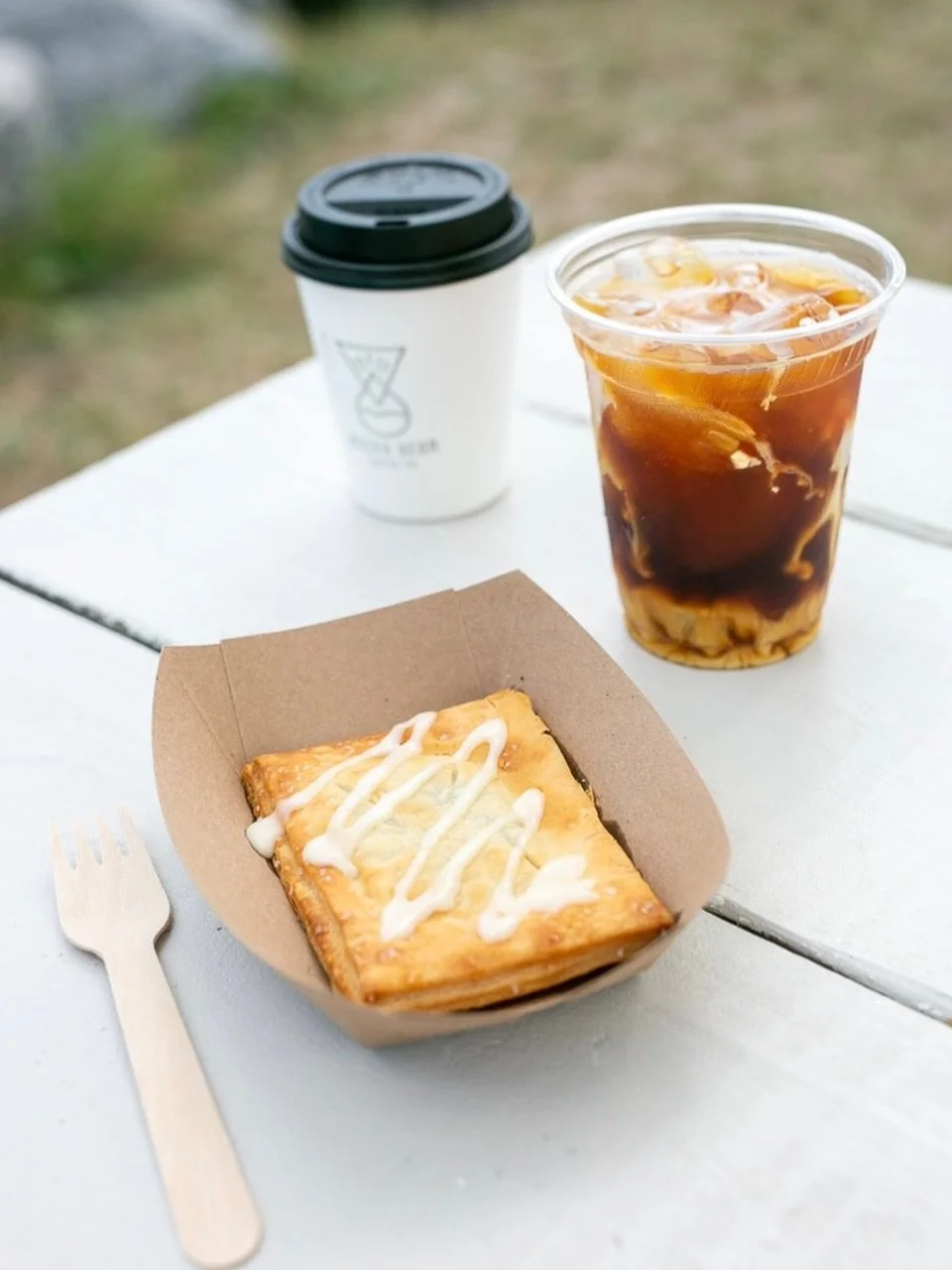 Because priorities. I'll have a Pop-Tart too! #raggasurfcafe