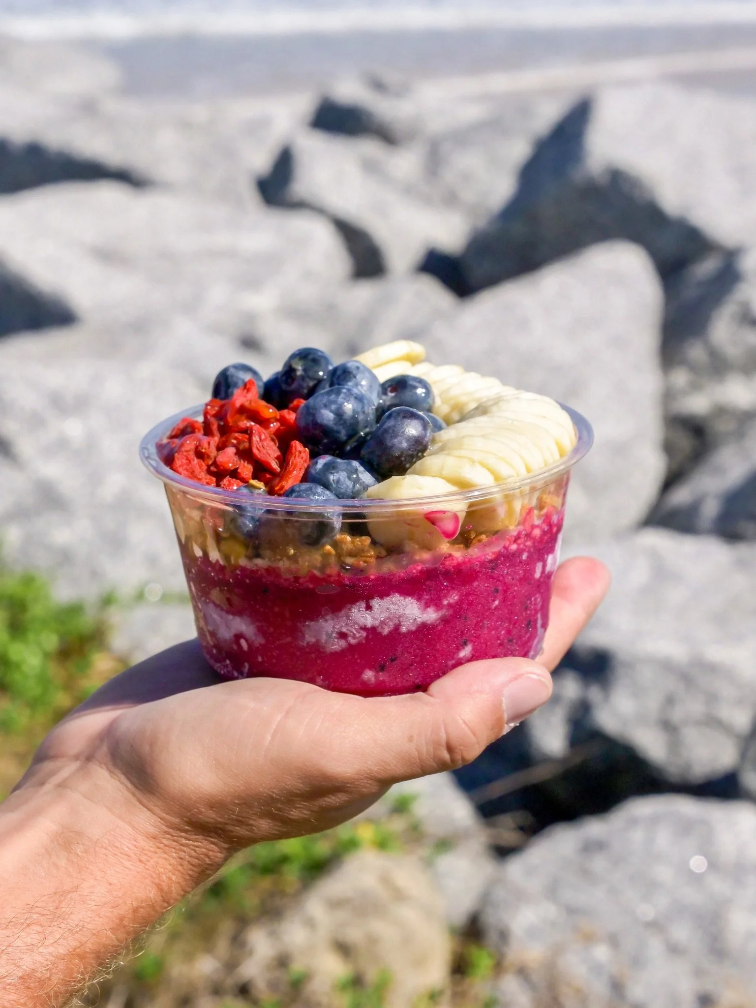 Find me where the a&ccedil;a&iacute; bowls are! 😎🌴 @peaceandcreamshop