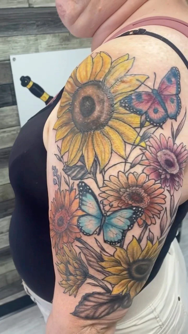 Tattooing by Roxy — No Name Tattoo