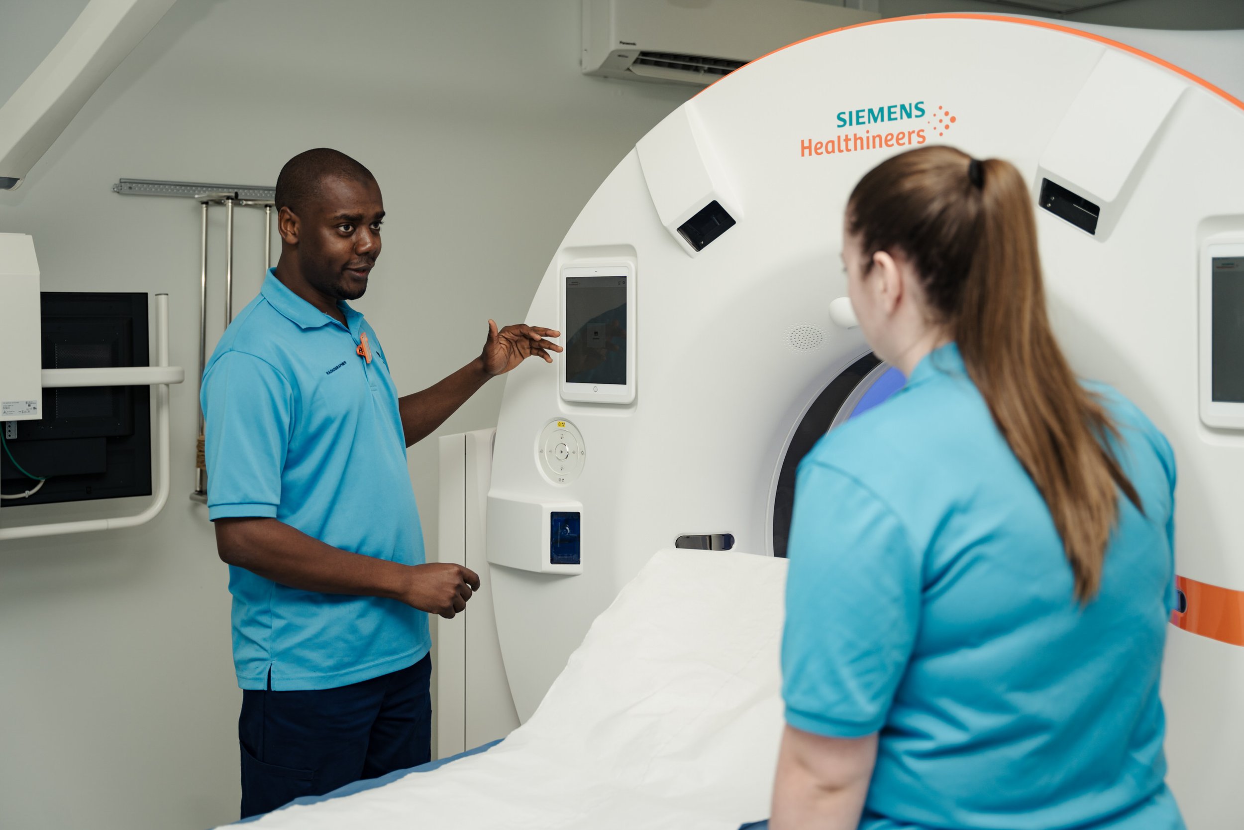London Commercial Photographer - Aberdeen Royal Infirmary_02306_eva-slusarek.jpg