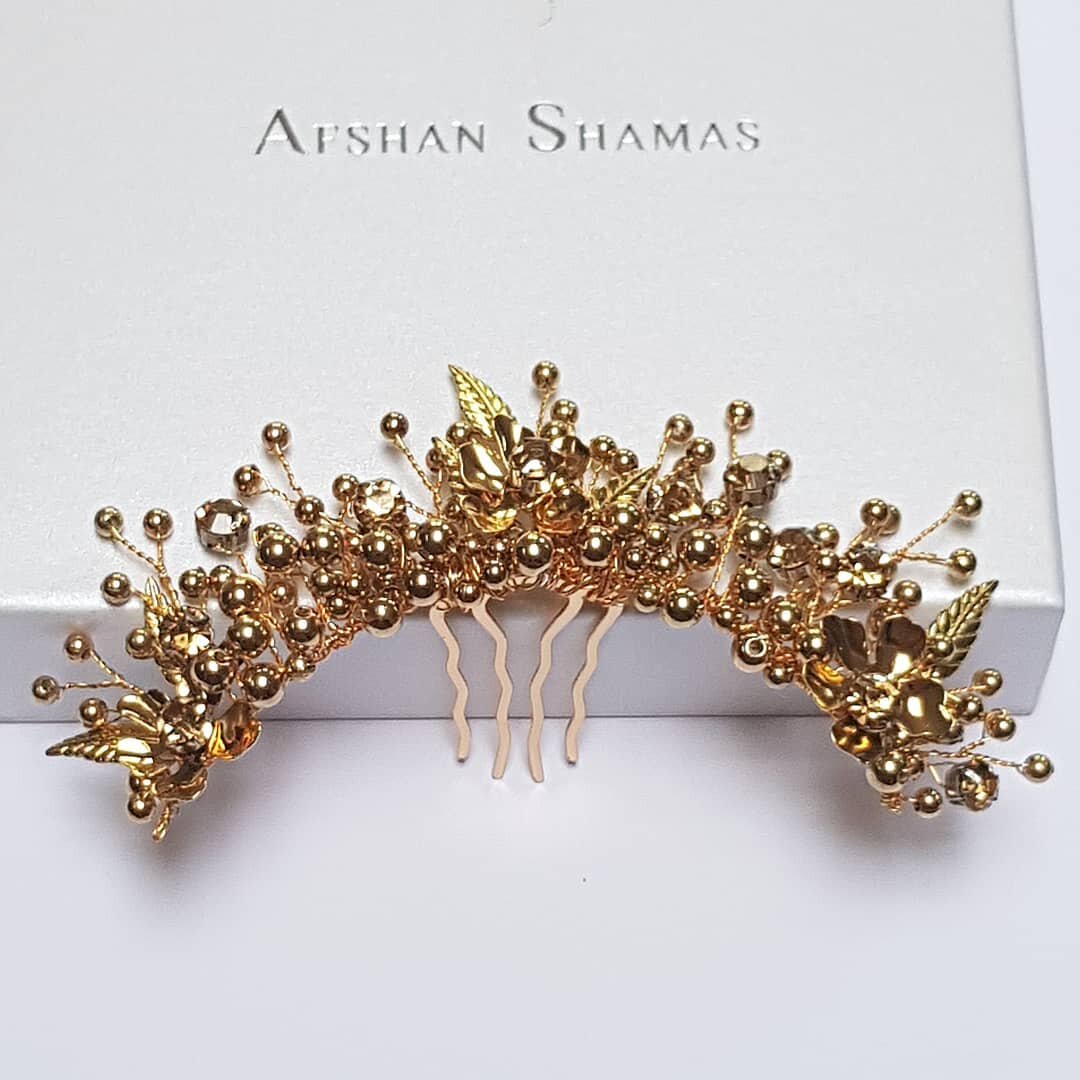 BESPOKE | The spec was an all gold comb with height! 

Just loved creating this piece for the bride to be to wear with her lengha at her reception.  Can't wait to share pictures.

#afshanshamas #afshanshamasbridal
#afshanshamasaccessories #bespoke #g