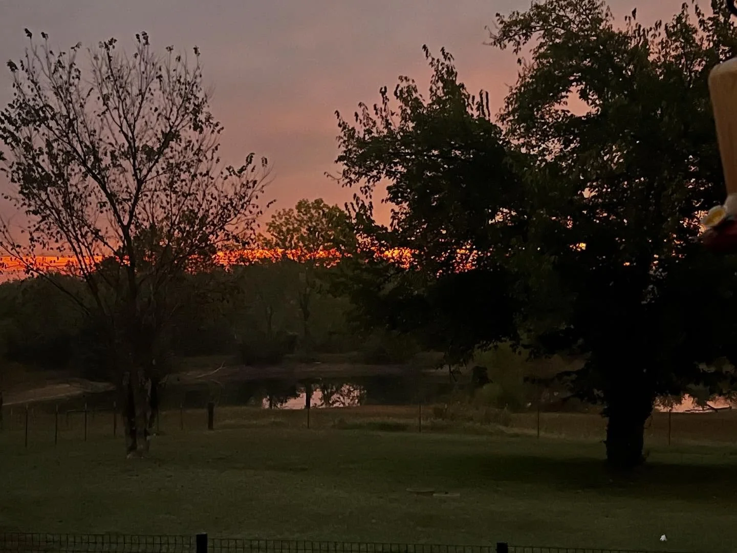 Never would I ever have thought I&rsquo;d enjoy getting up early enough to enjoy a beautiful sunrise. #earlytorise #earlymornings #sunrise #autumn #autumnsunrise