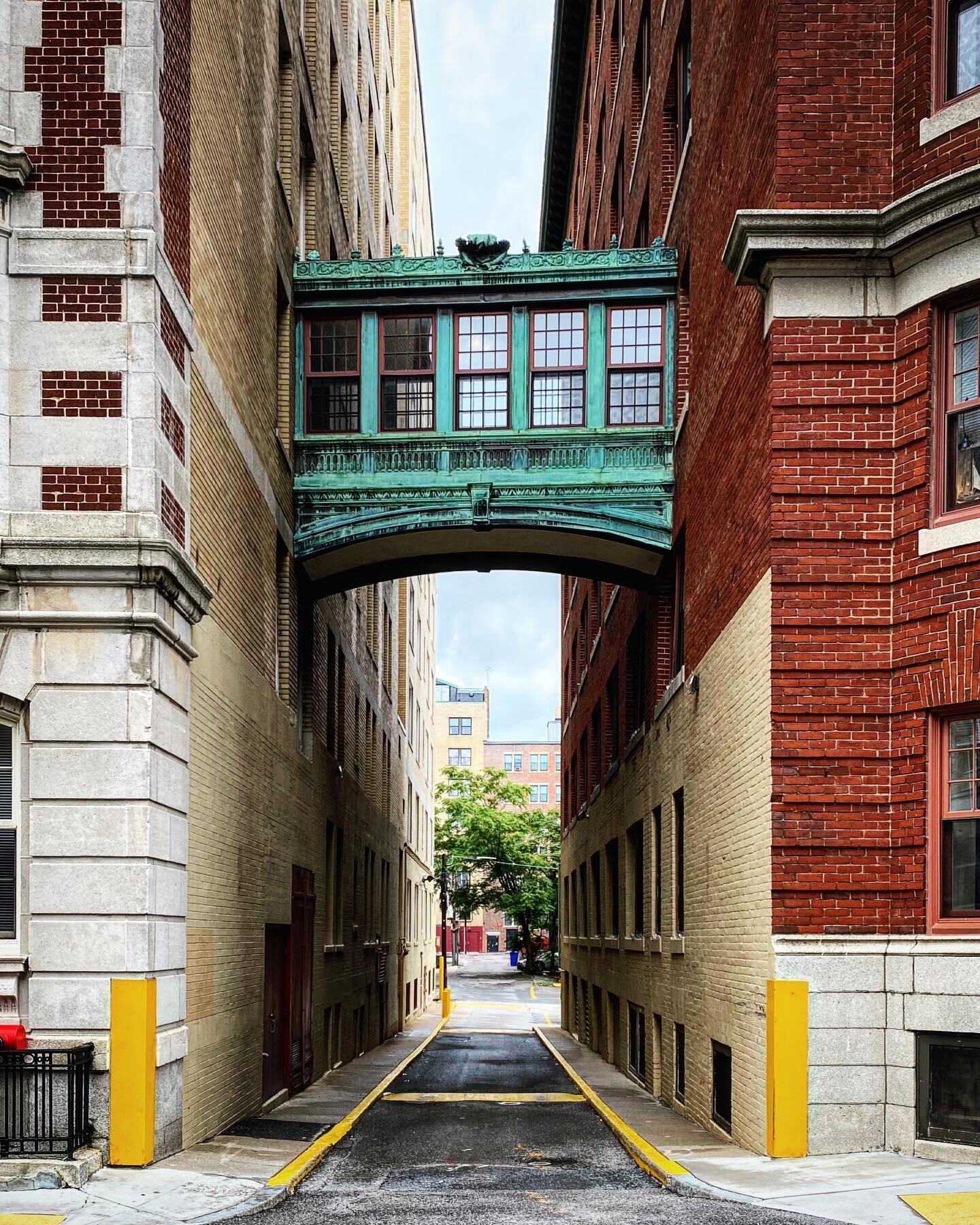 Great #skybridge in the Kenmore area of Boston, MA. This one has a great patina and decorative design. #skybridge_mc