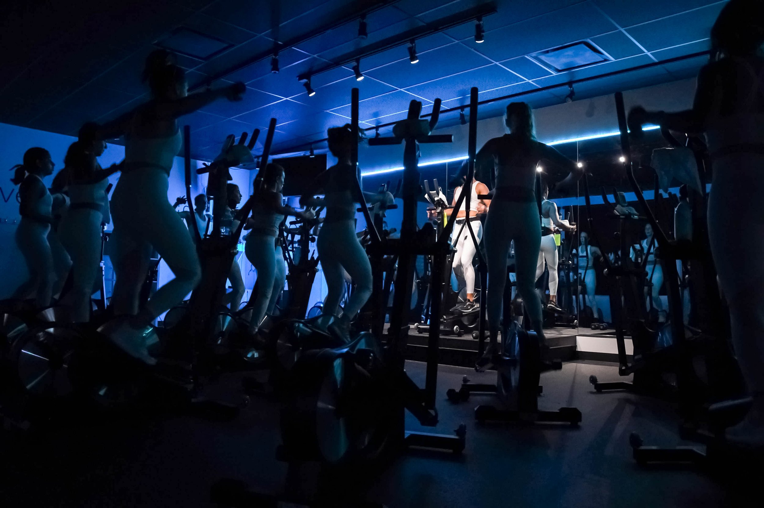 Women in fitness, elliptical workouts, lose your belly fat, muscle building, anti-aging workouts, wellness programs, core strength, flexibility training, functional fitness, healthy lifestyle