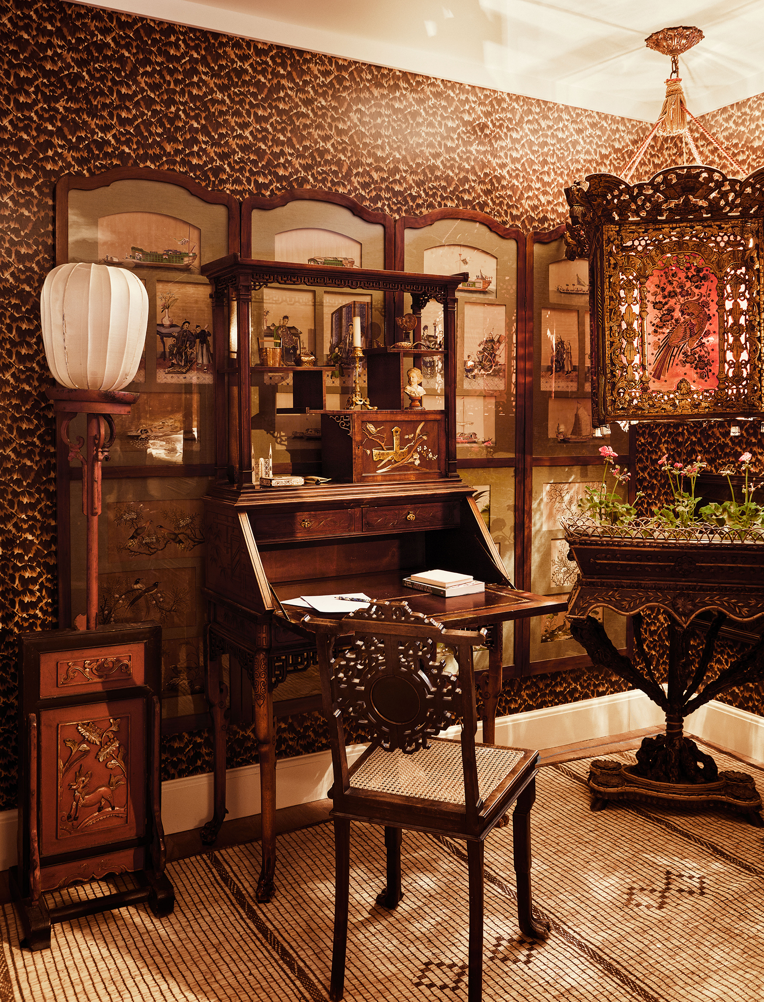 AD0926_LIPPES_4 copy 1.png