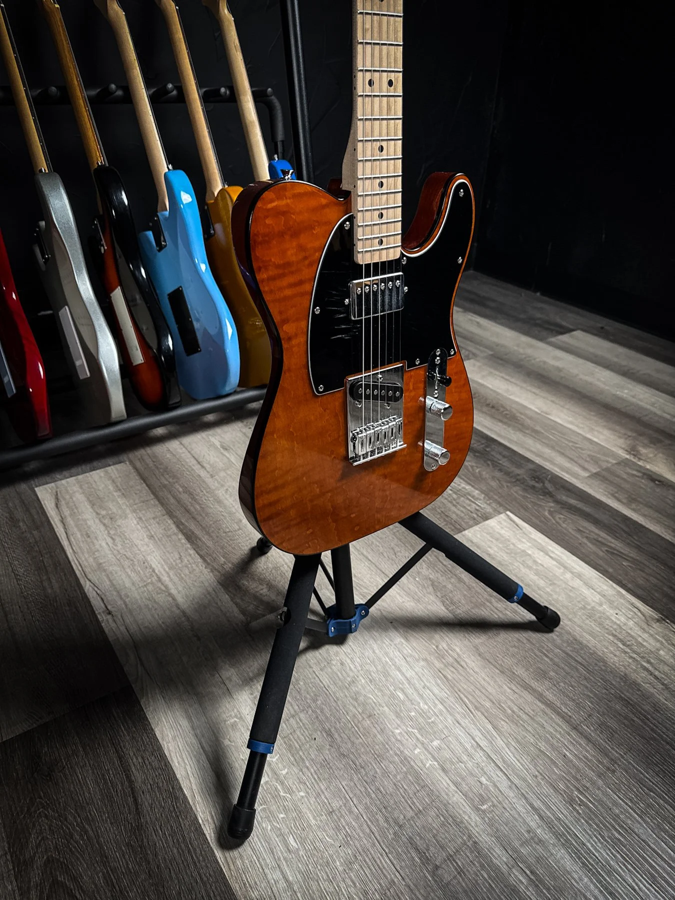 SQA-TELE-SH-MOC-8.jpg