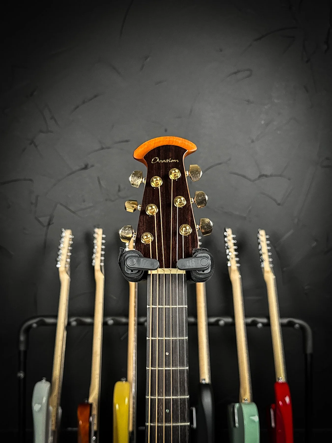Ovation-5.jpg