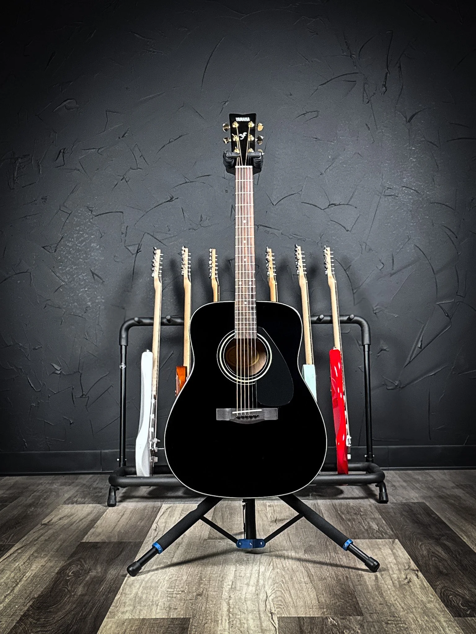 Yamaha F335 Dreadnought Acoustic Guitar - Black