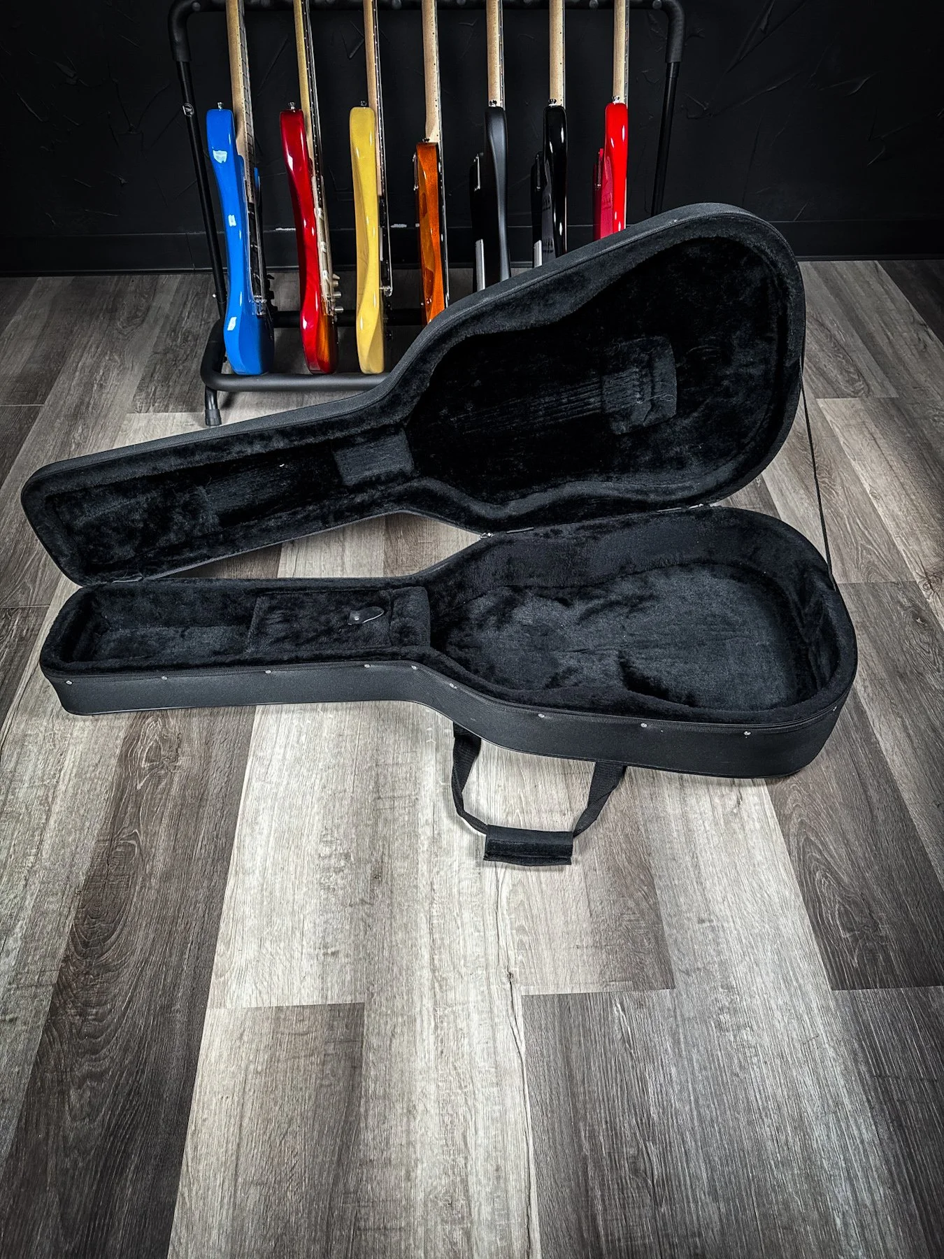 SMIHRD-ACCASE-BLK-3.jpg